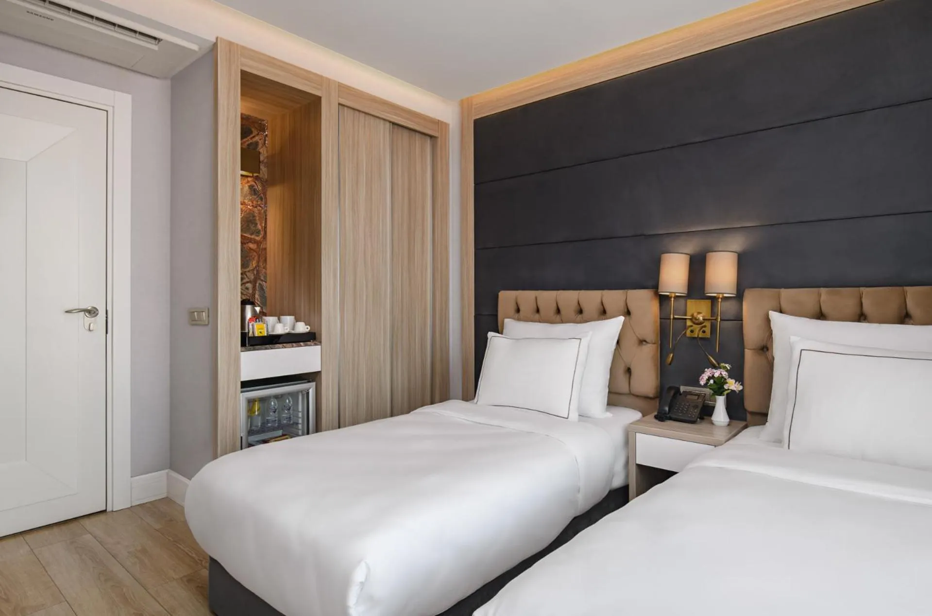 Bed in Gleam Bomonti Hotel