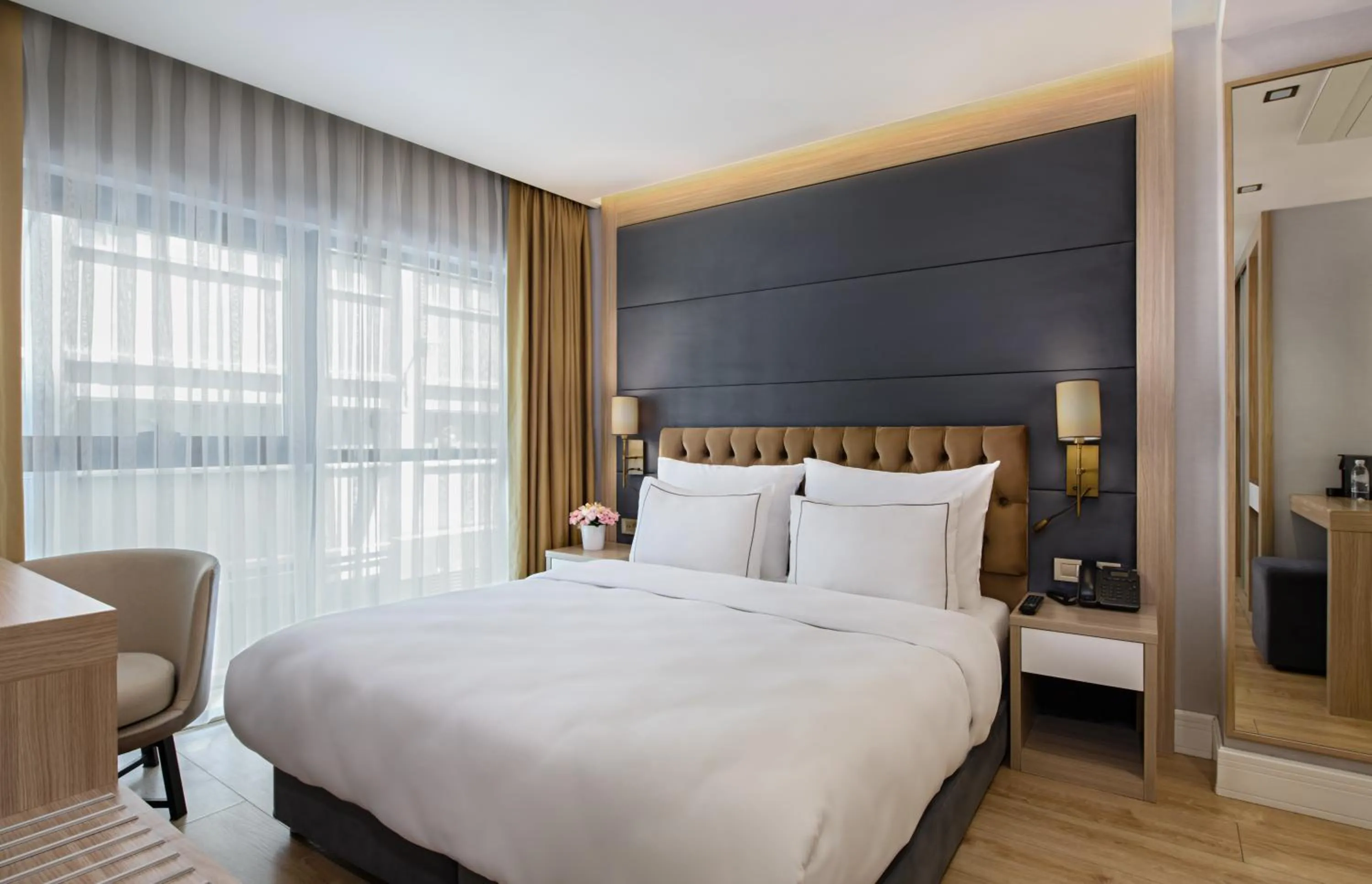 Bed in Gleam Bomonti Hotel