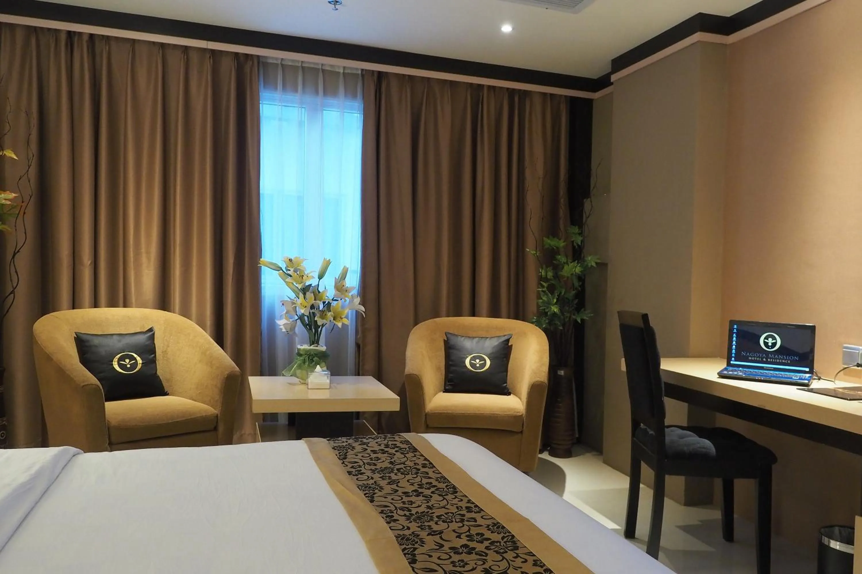 TV and multimedia, Bed in Nagoya Mansion Hotel and Residence