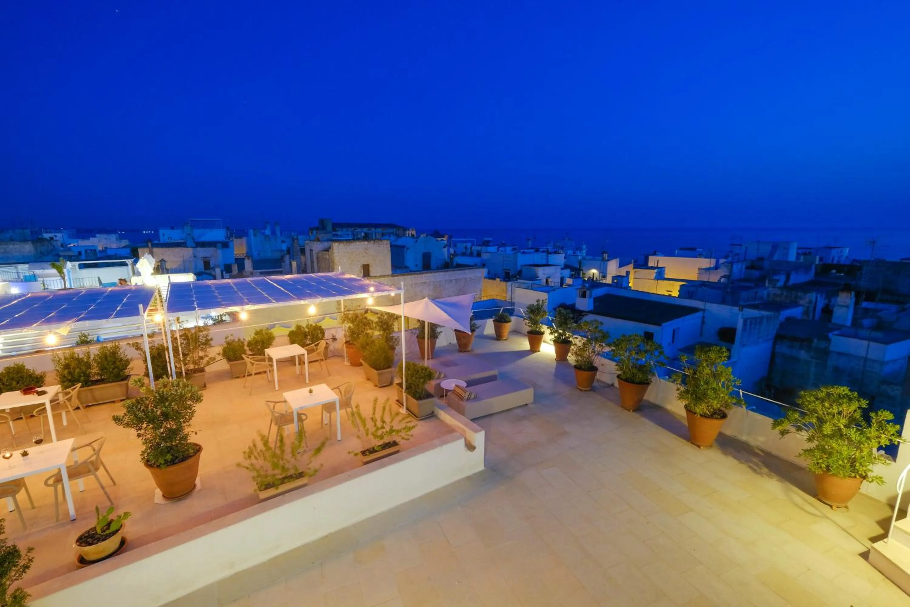 Property building in Pascaraymondo Suite Palace