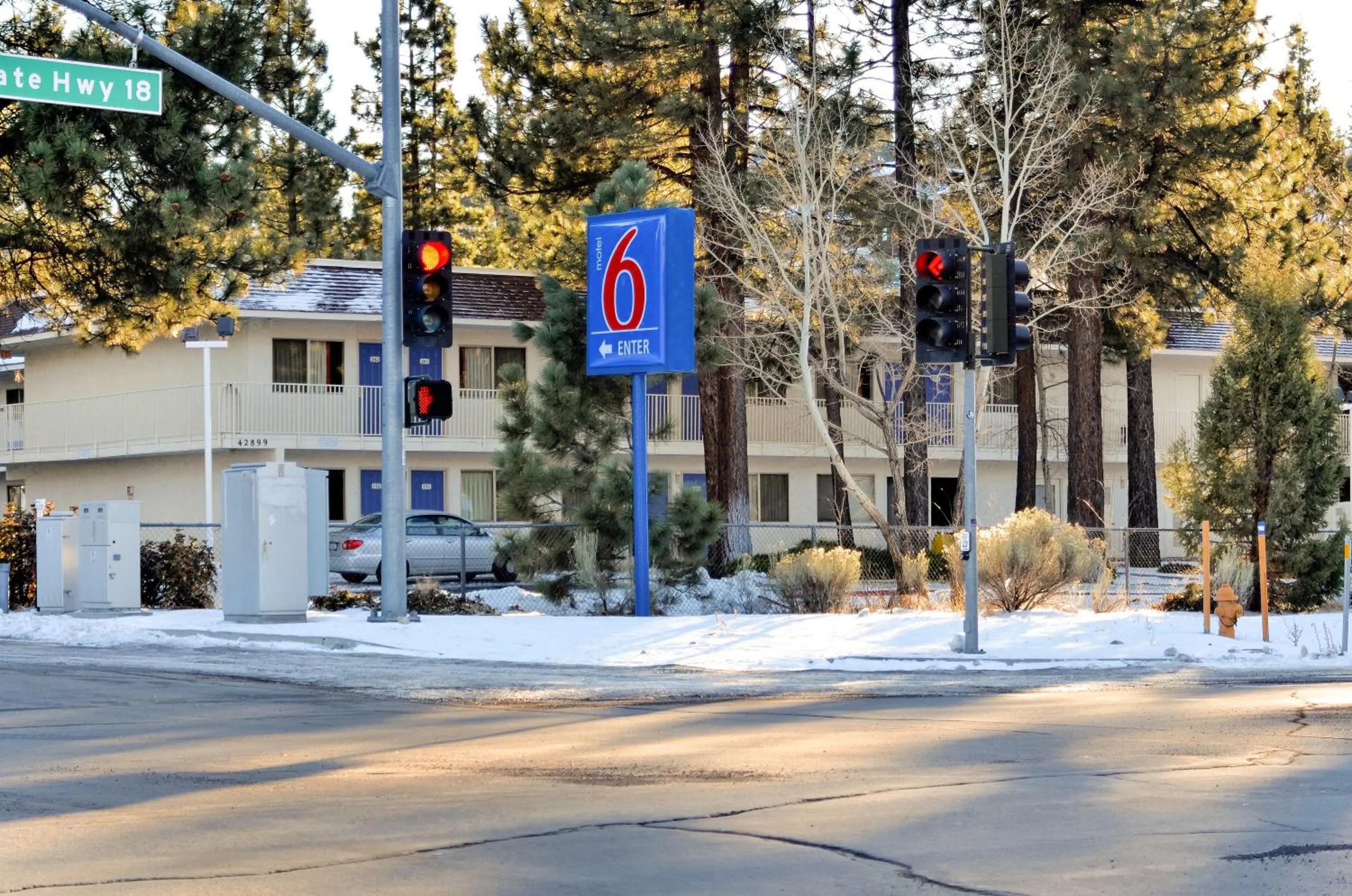 Facade/entrance in Motel 6-Big Bear Lake, CA