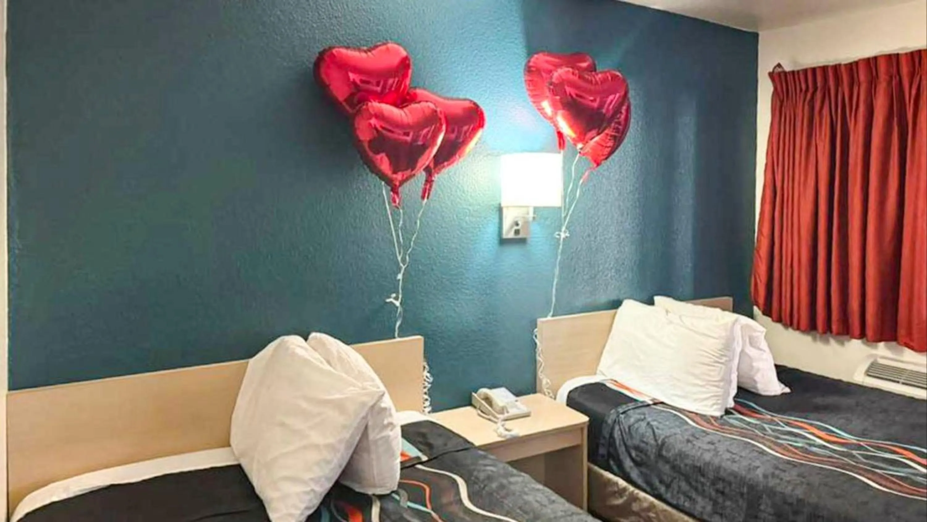 Bedroom, Bed in Motel 6-Big Bear Lake, CA