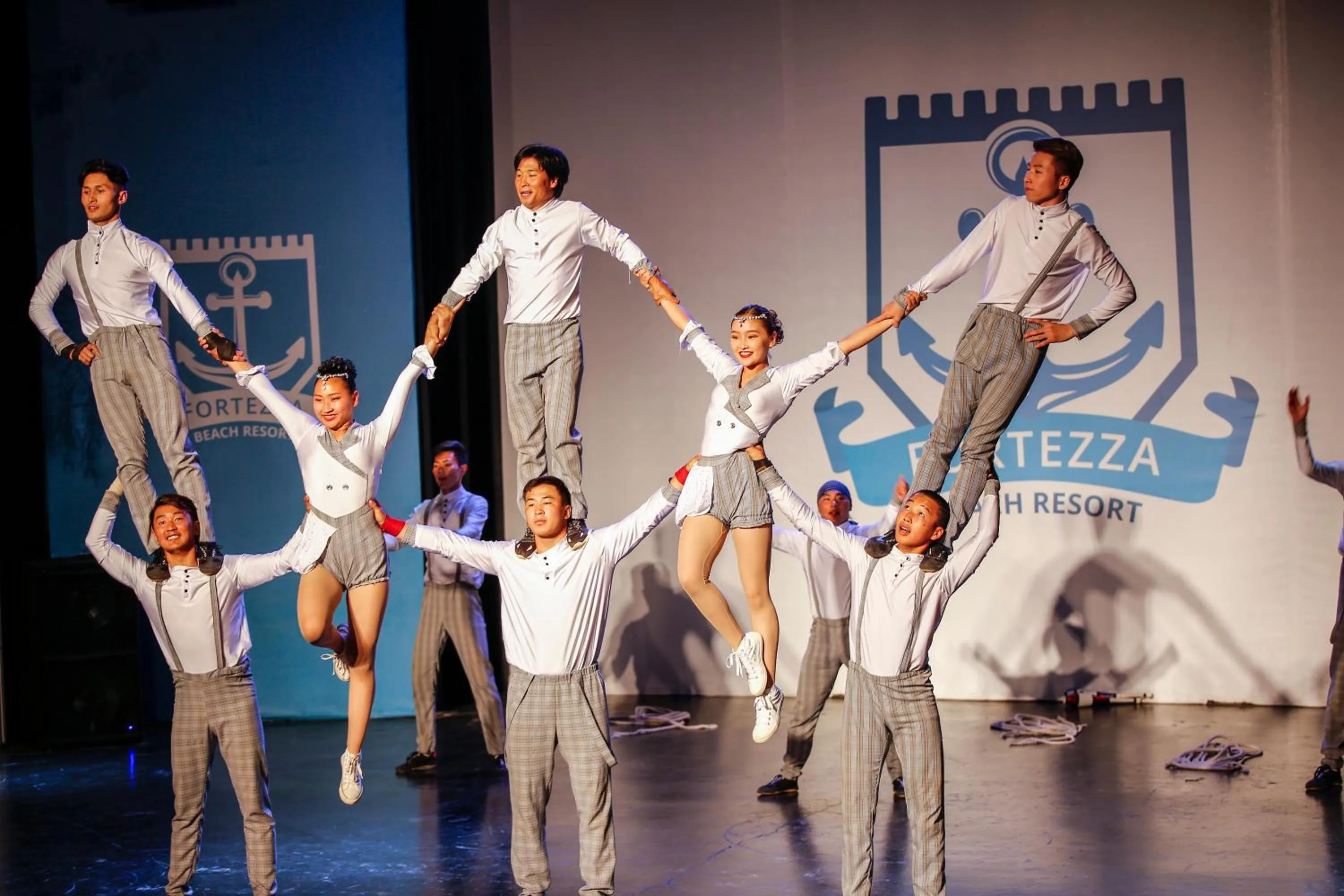 Evening entertainment in Fortezza Beach Resort