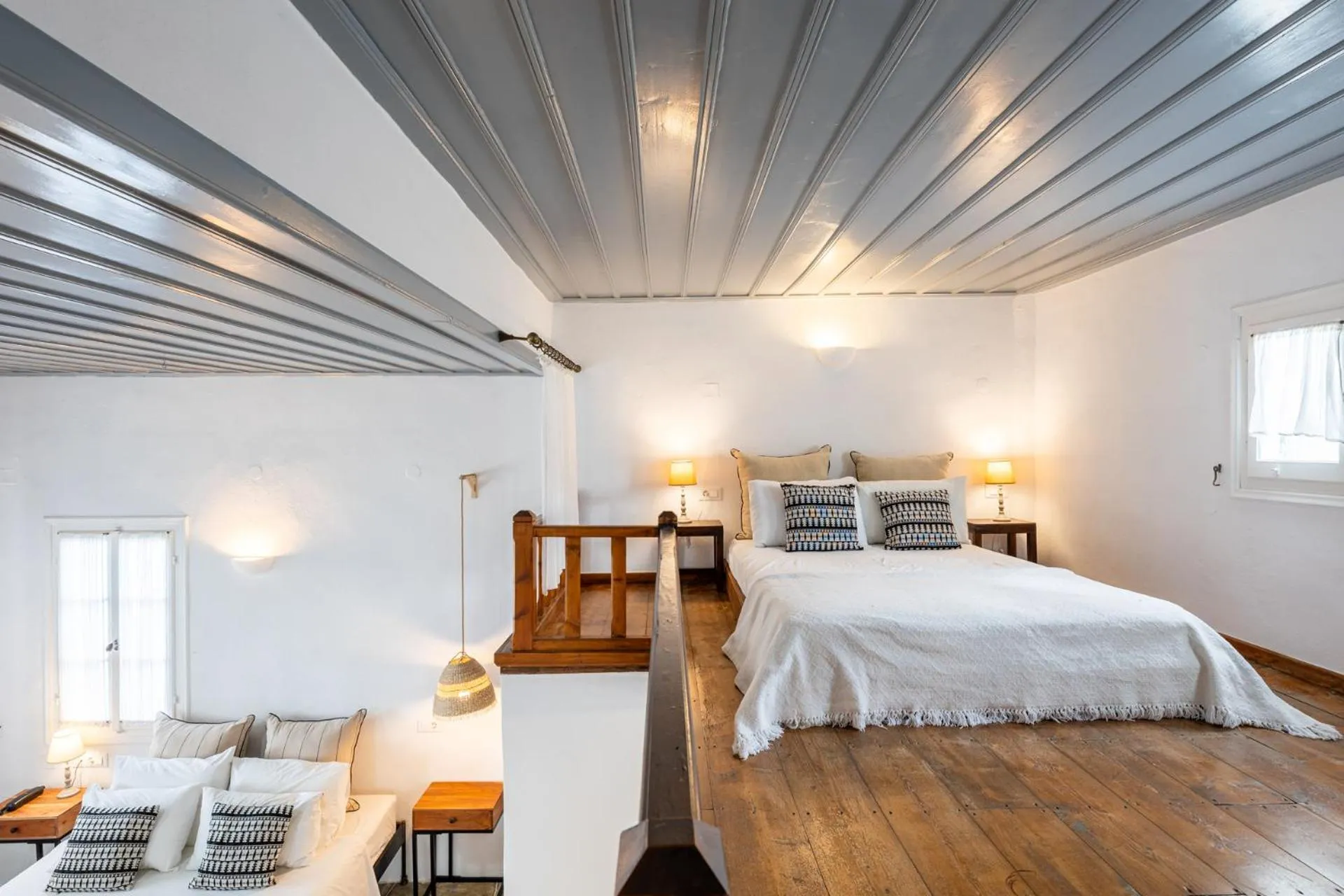 Bedroom, Bed in Lighthouse Hotel