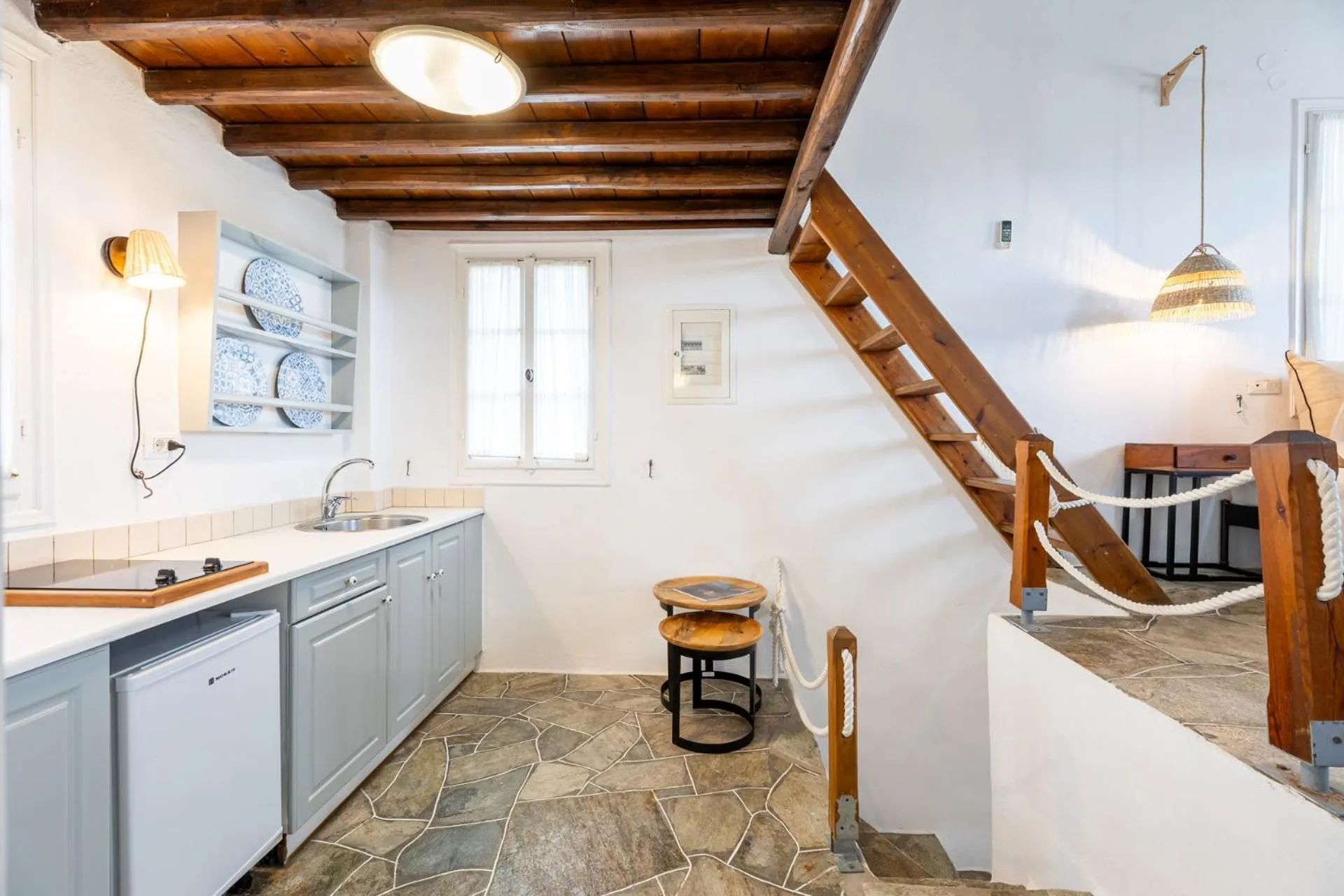 Kitchen or kitchenette in Lighthouse Hotel