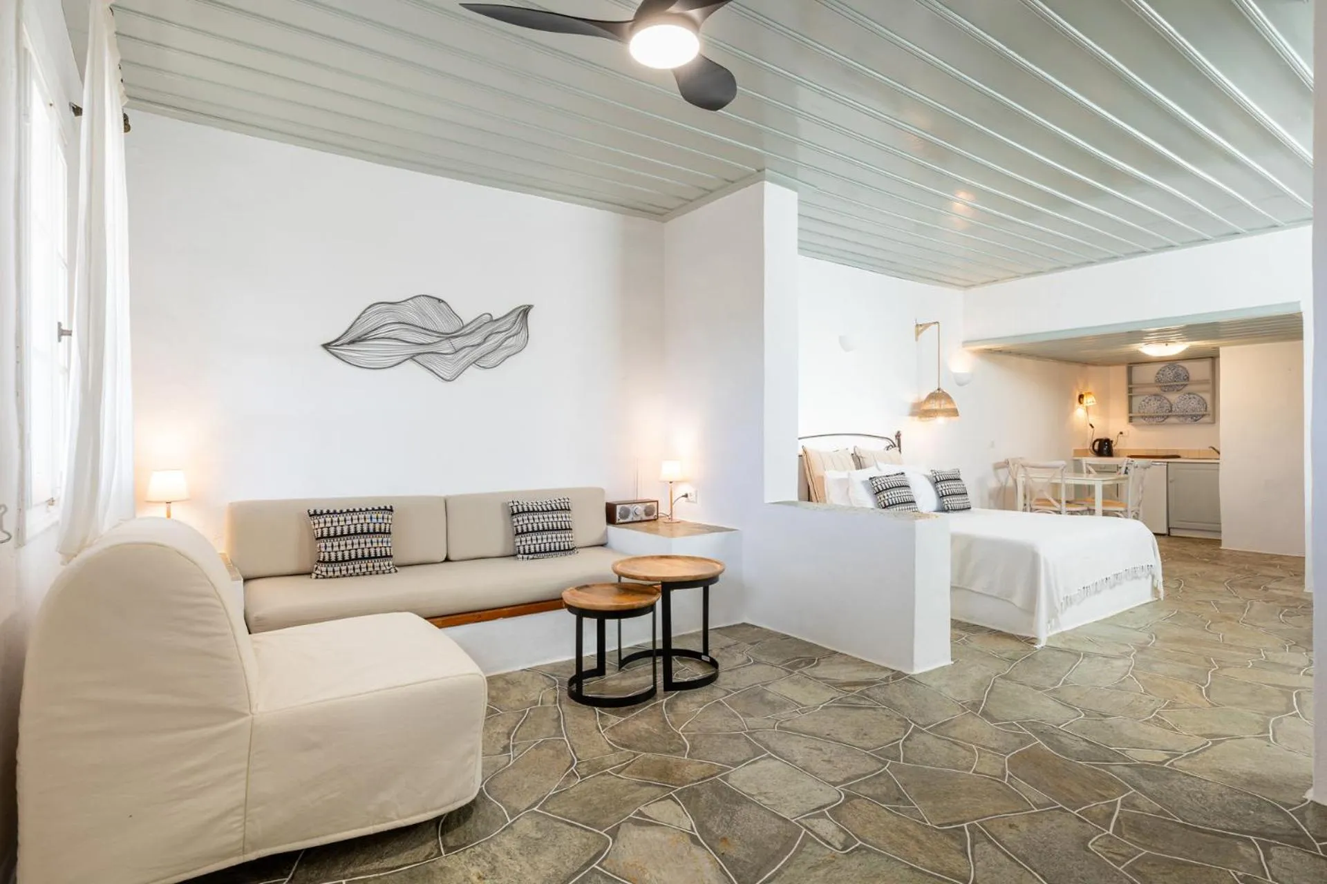 Living room in Lighthouse Hotel