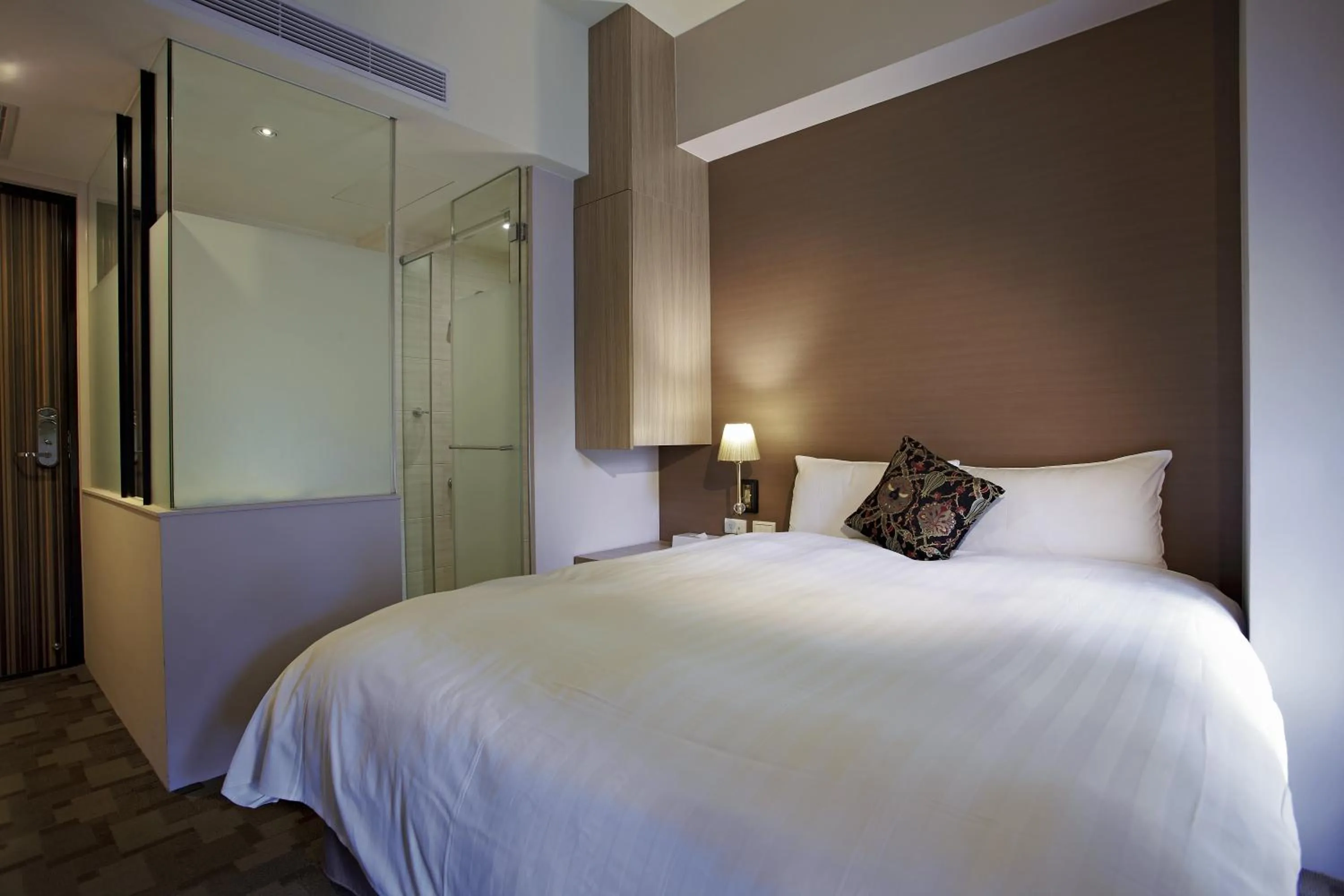 Bedroom, Bed in Micasa Hotel