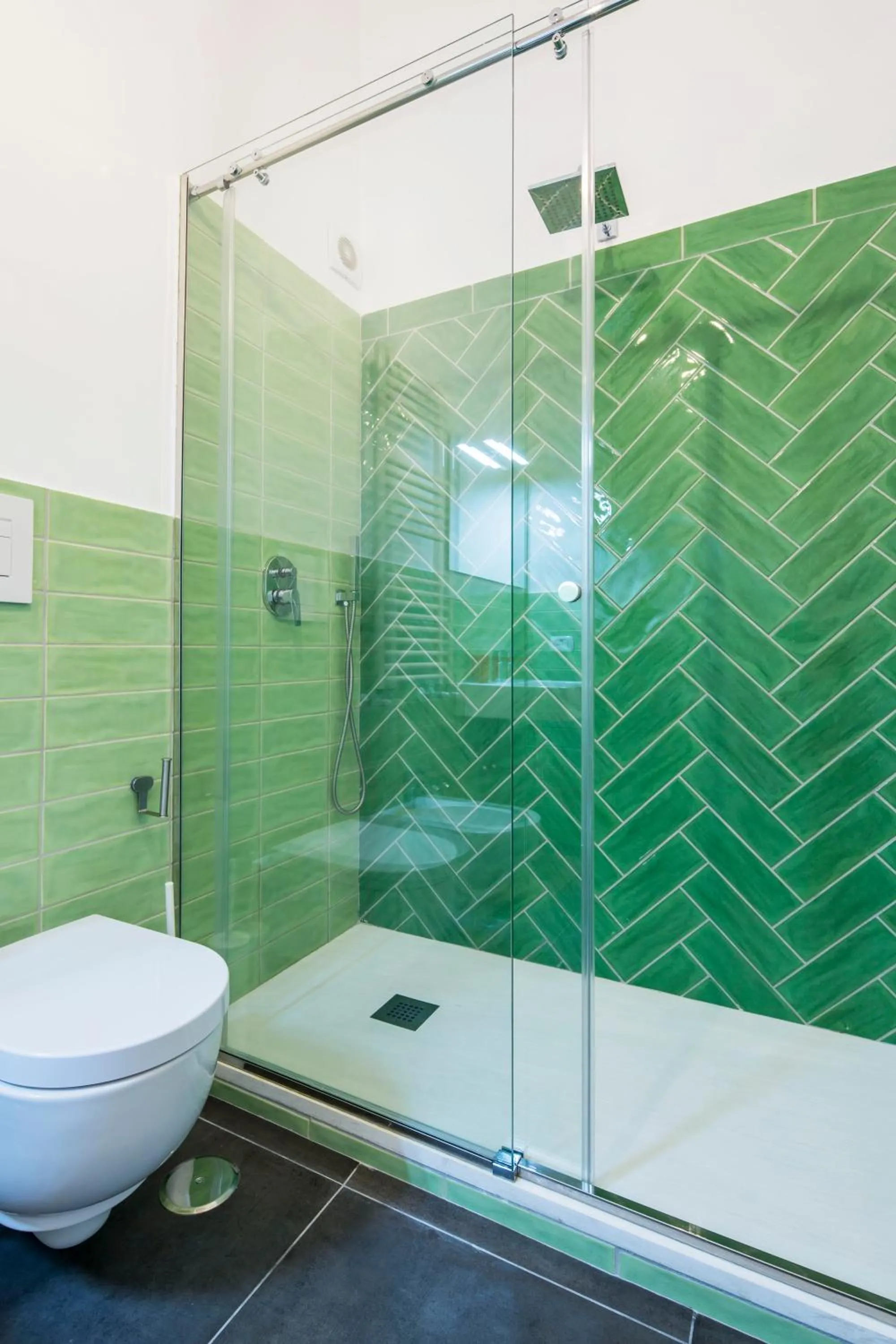 Shower in b&b Pasta Cuomo