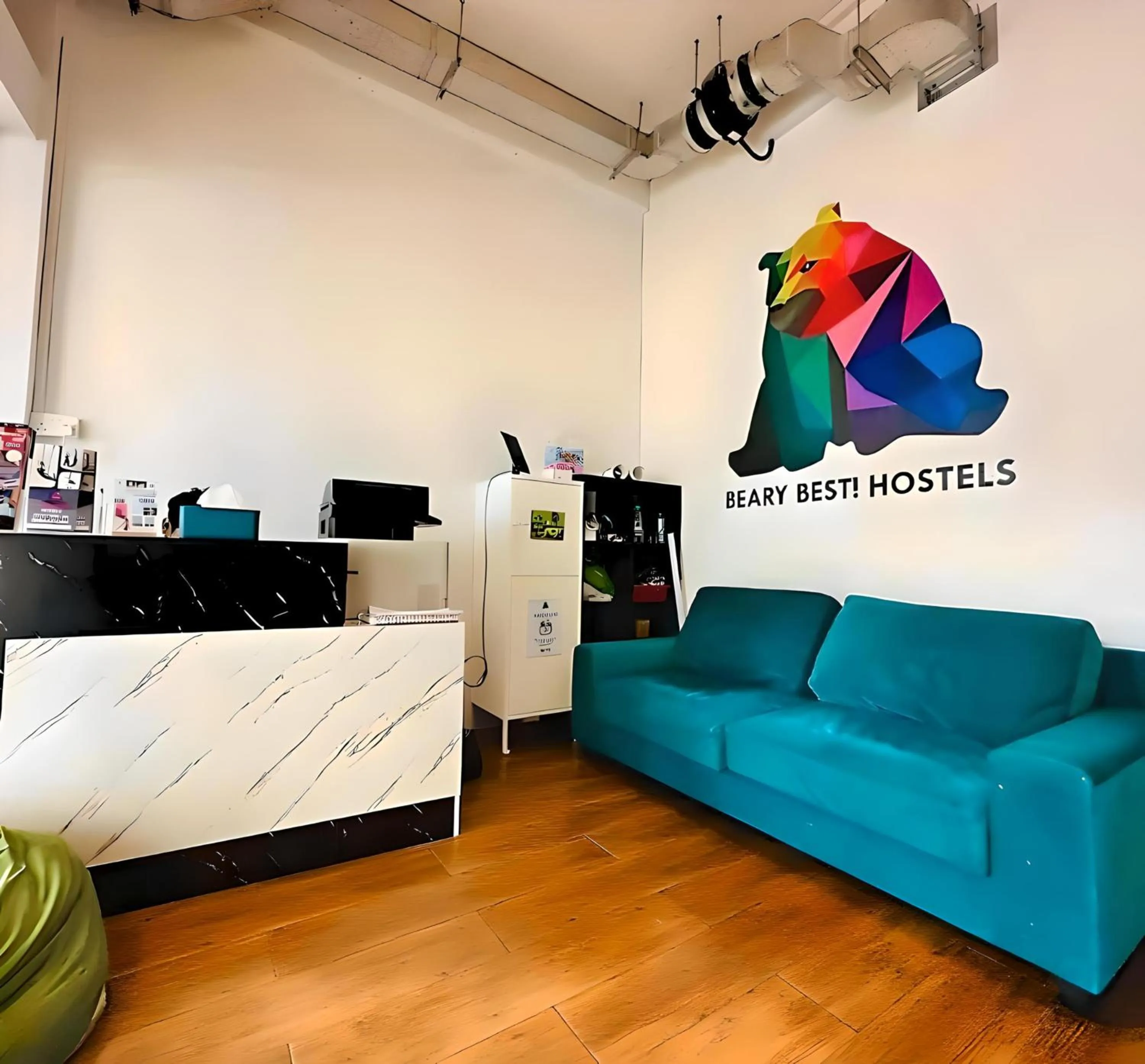 Facade/entrance in Beary Best! Hostel Kampong Glam