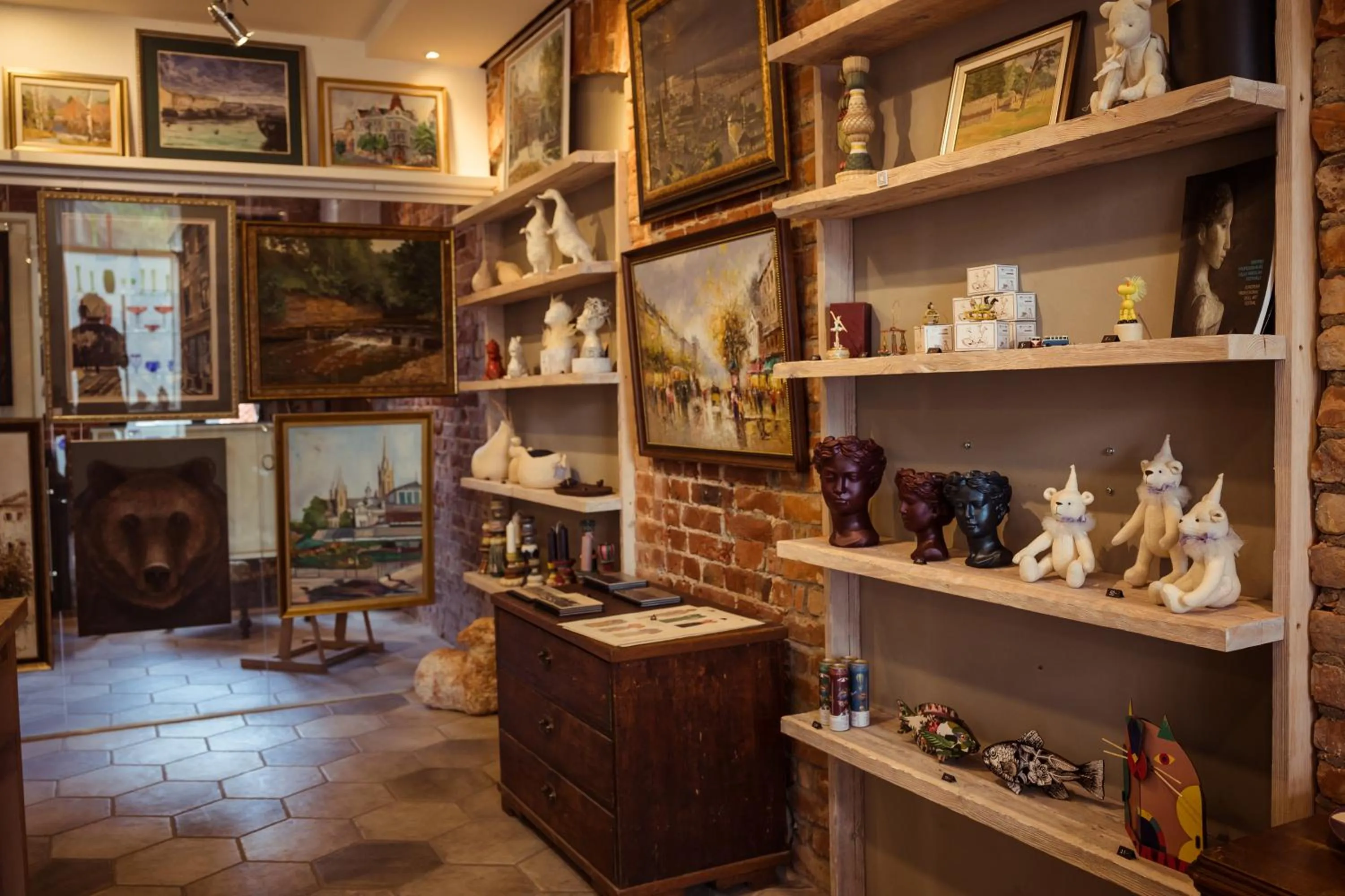 On-site shops in Art Hotel Roma