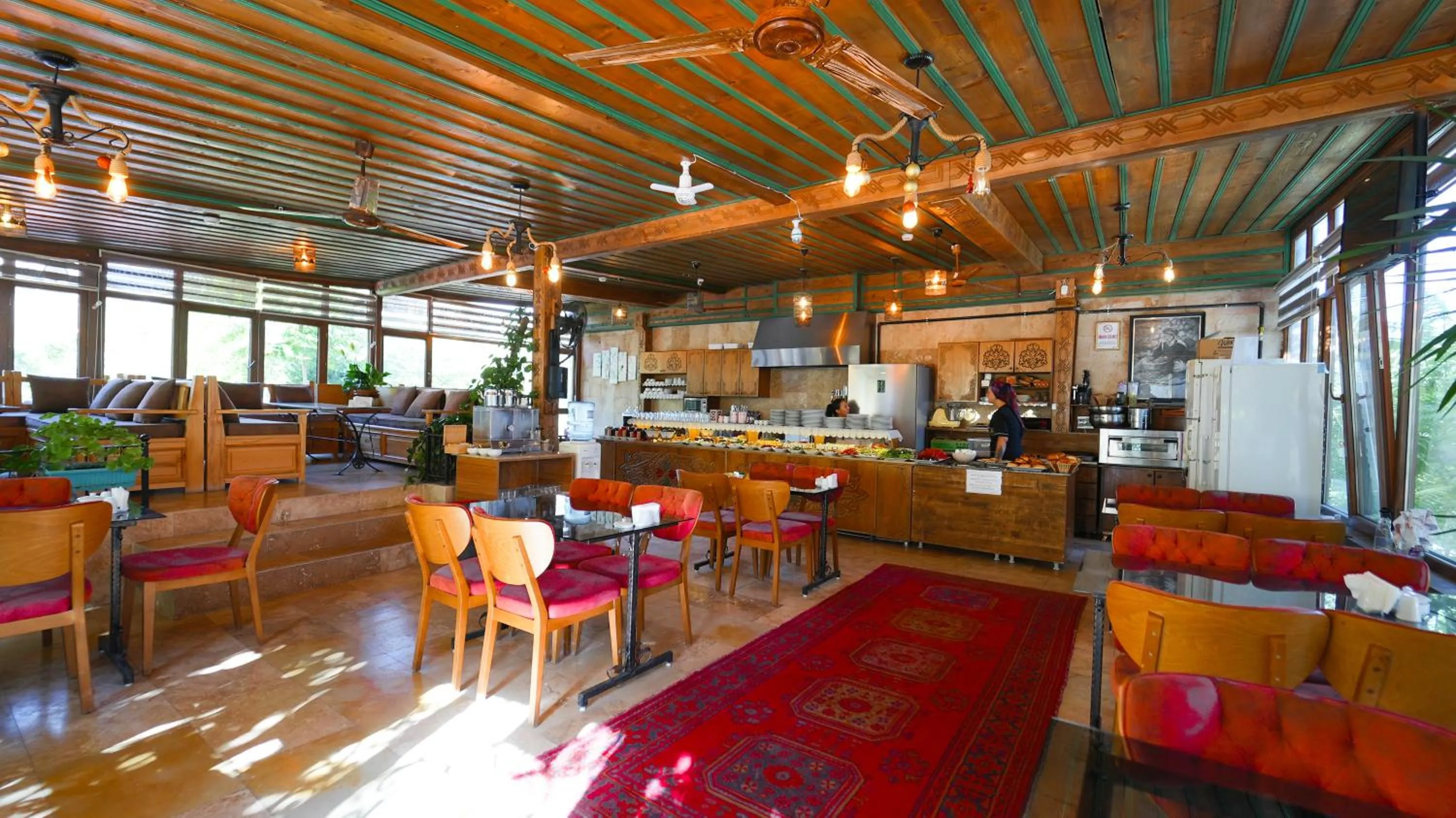 Restaurant/places to eat in Grand Elite Cave Suites