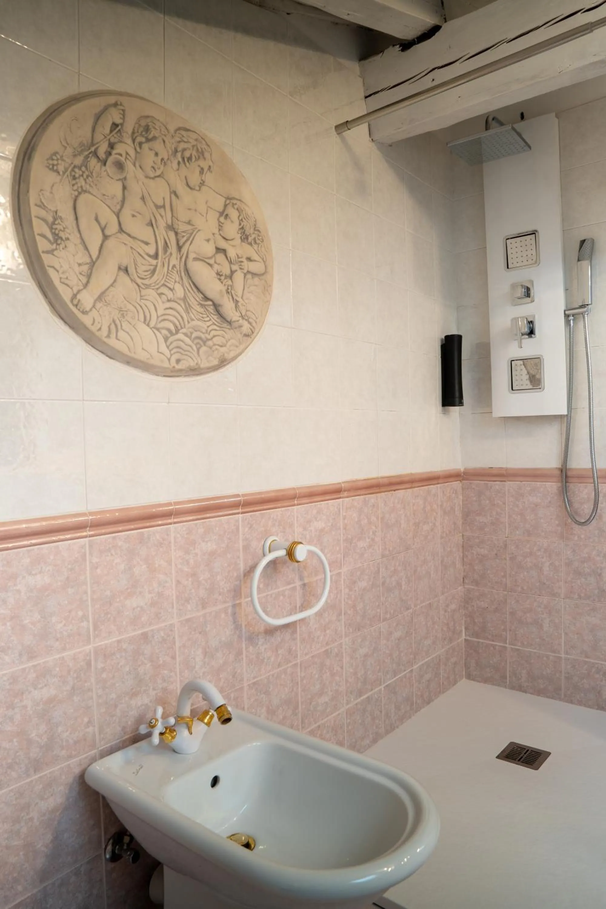 Bathroom in Casa Canarino
