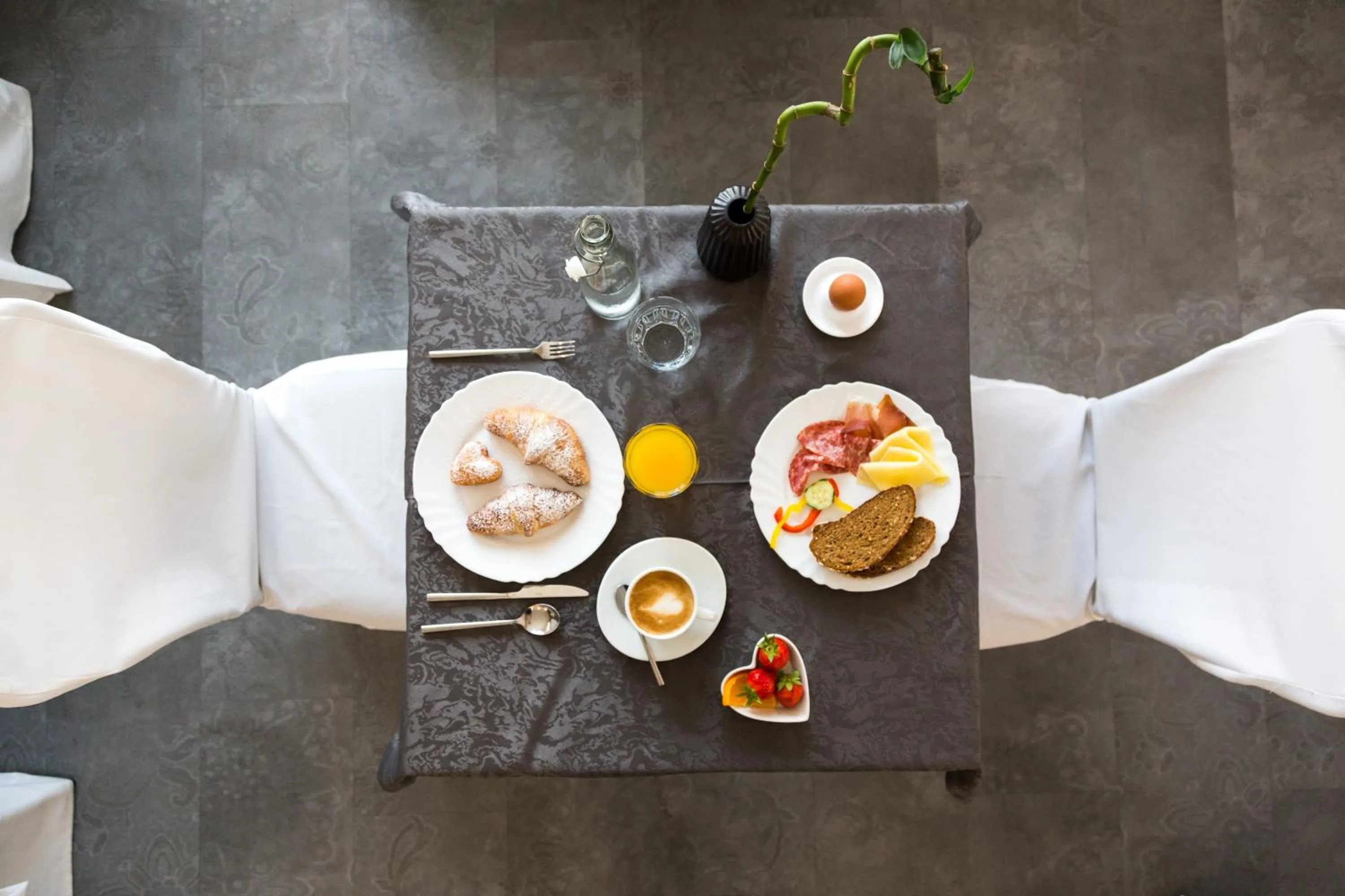 Breakfast in Casa Canarino