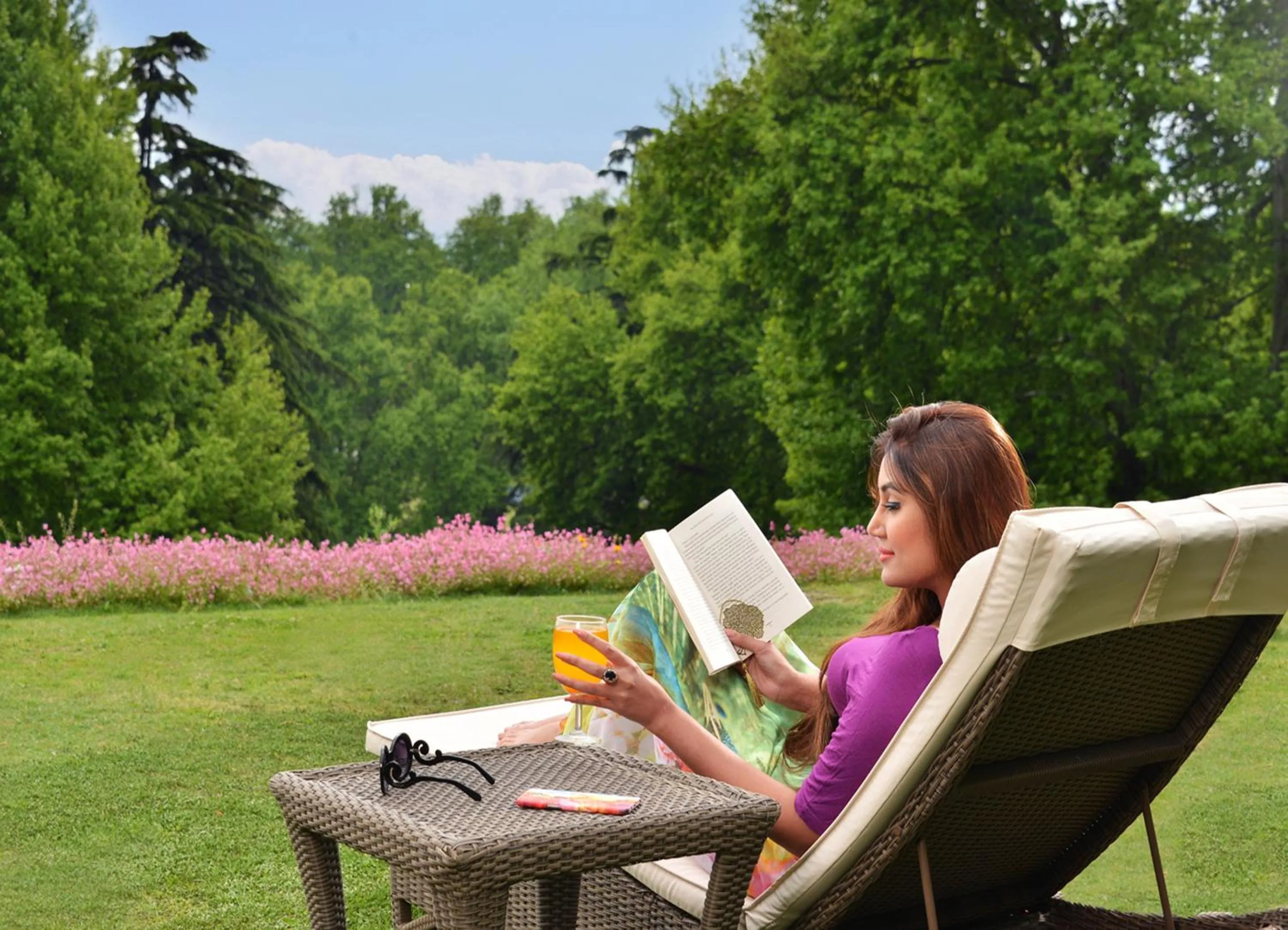 Garden in Golden Tulip Srinagar