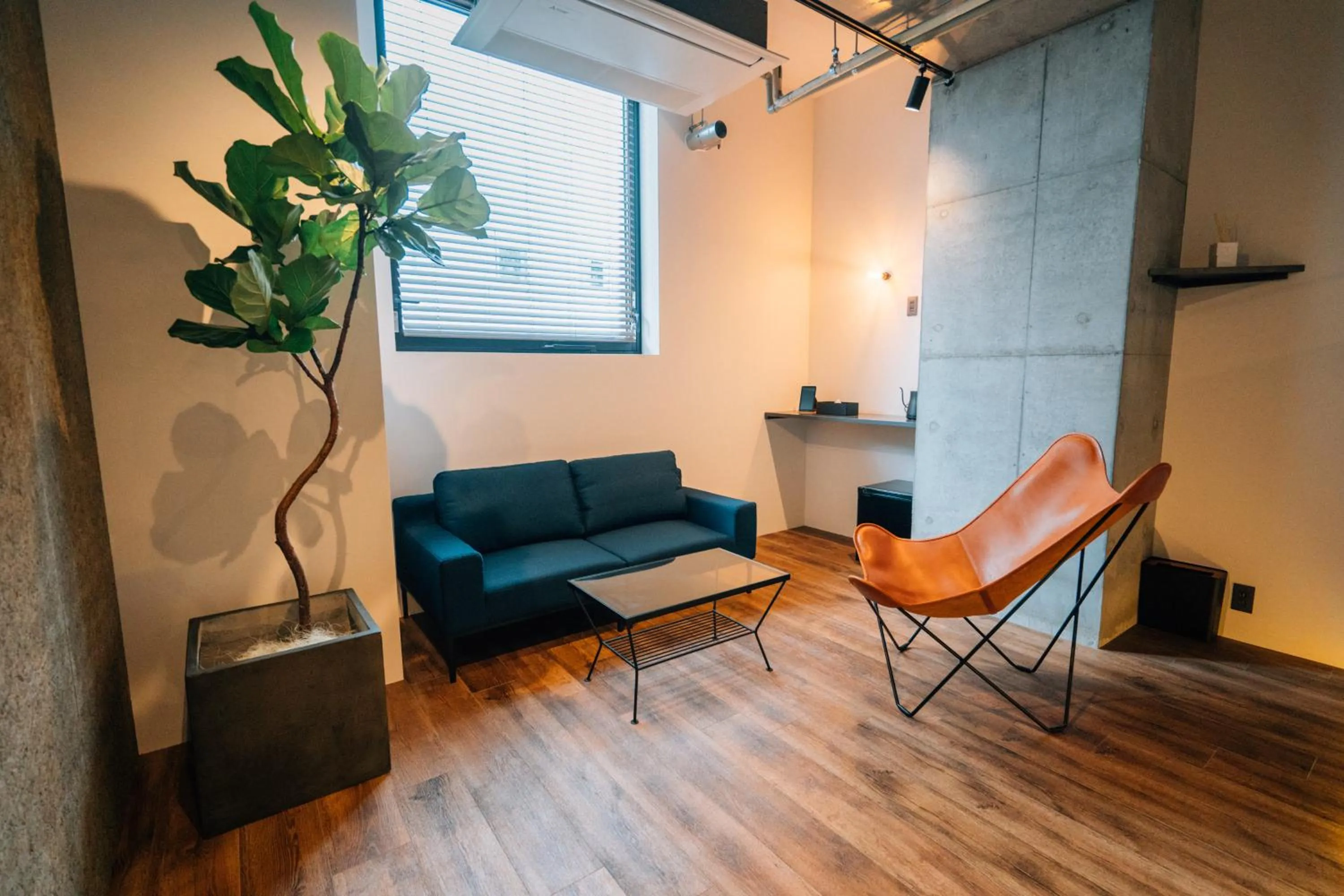 Seating area in ZONK HOTEL Nakasu-Deaibashi