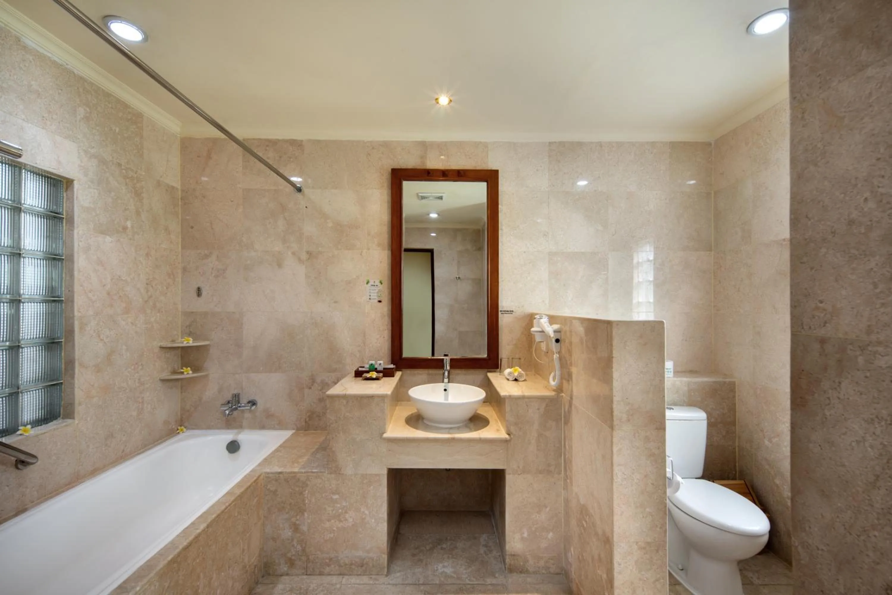 Bath in Grand Istana Rama Hotel