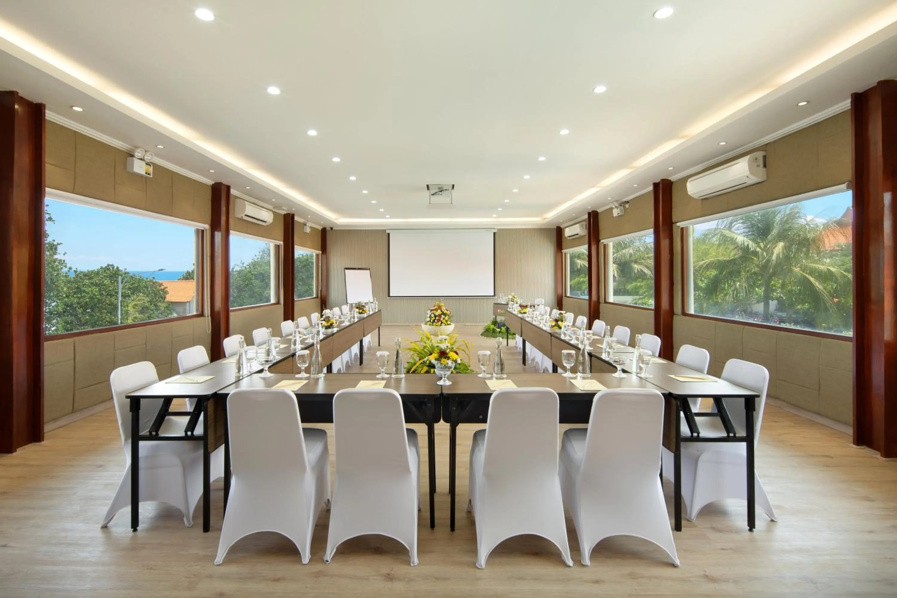 Meeting/conference room in Grand Istana Rama Hotel