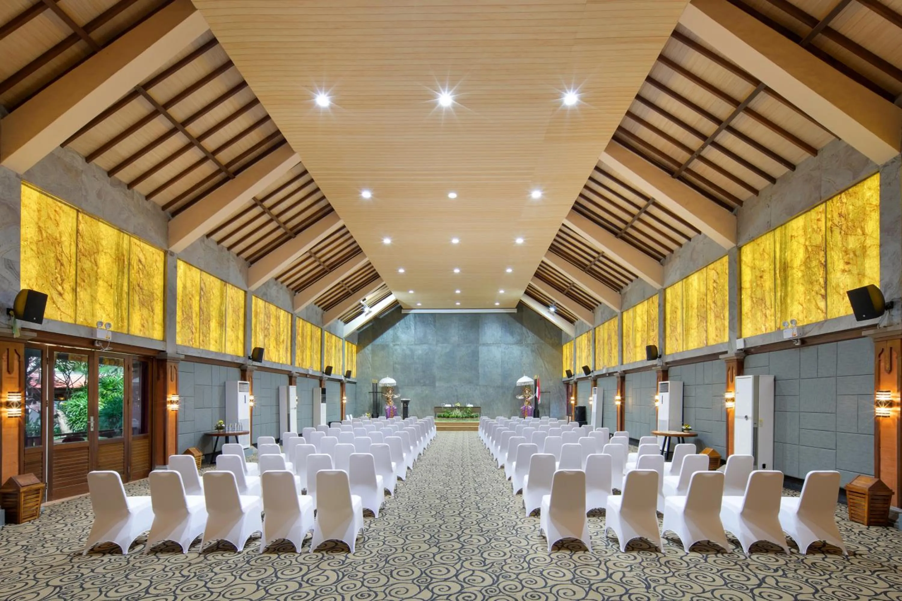 Meeting/conference room in Grand Istana Rama Hotel