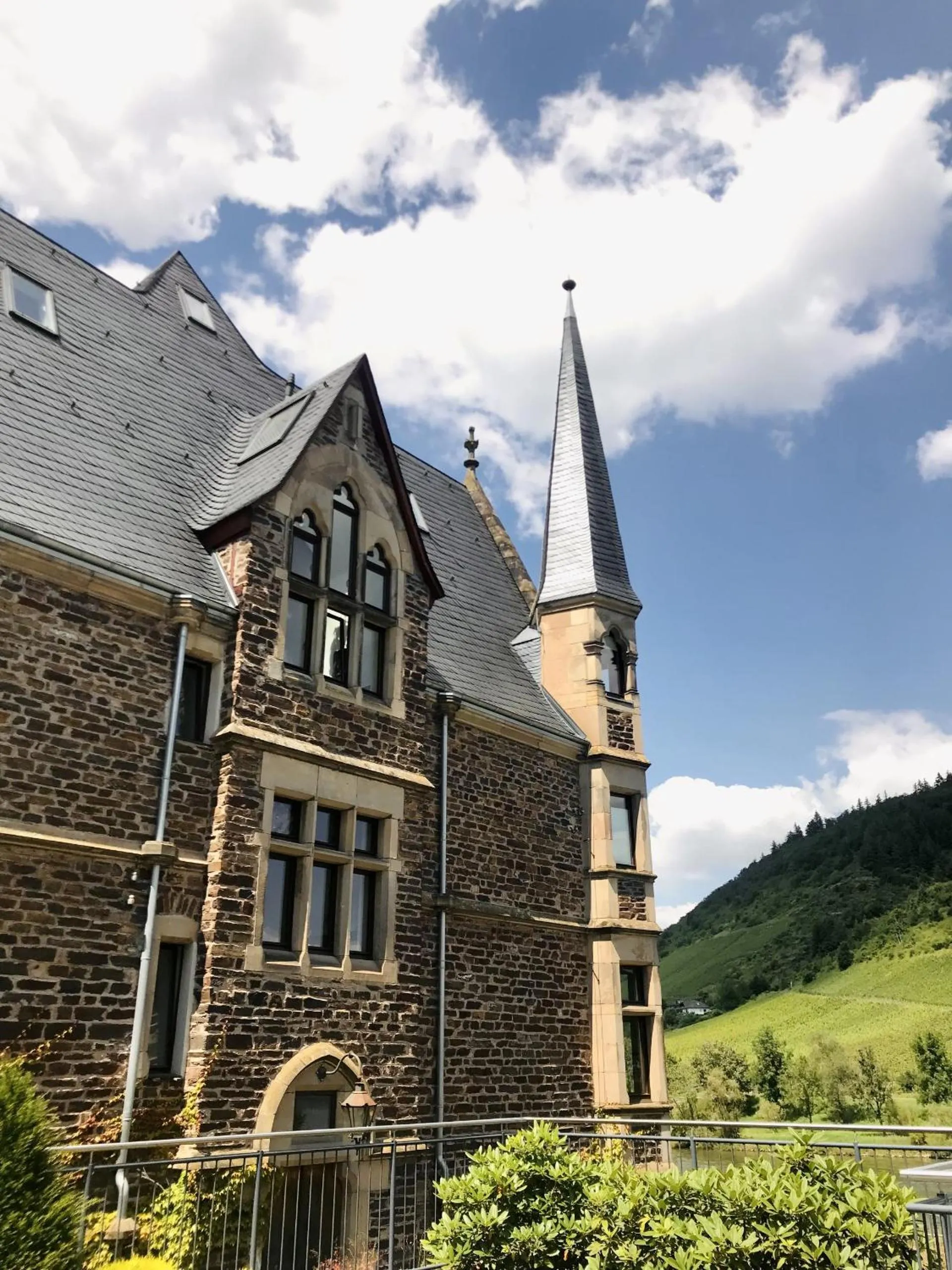 Property building in Hotel Villa Vie Cochem