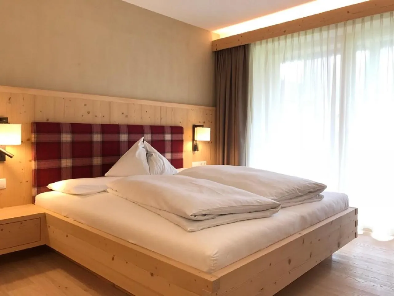 Bedroom, Bed in Hotel Schoenblick