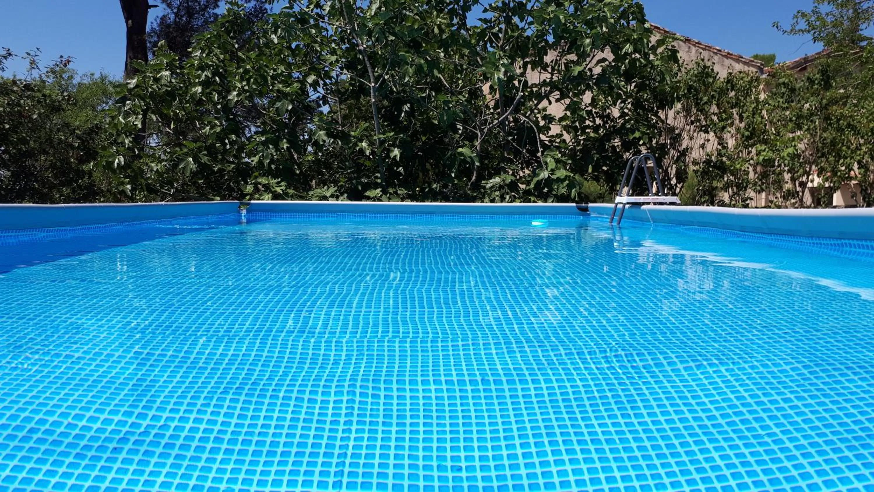 Swimming pool in Domaine de la Matte
