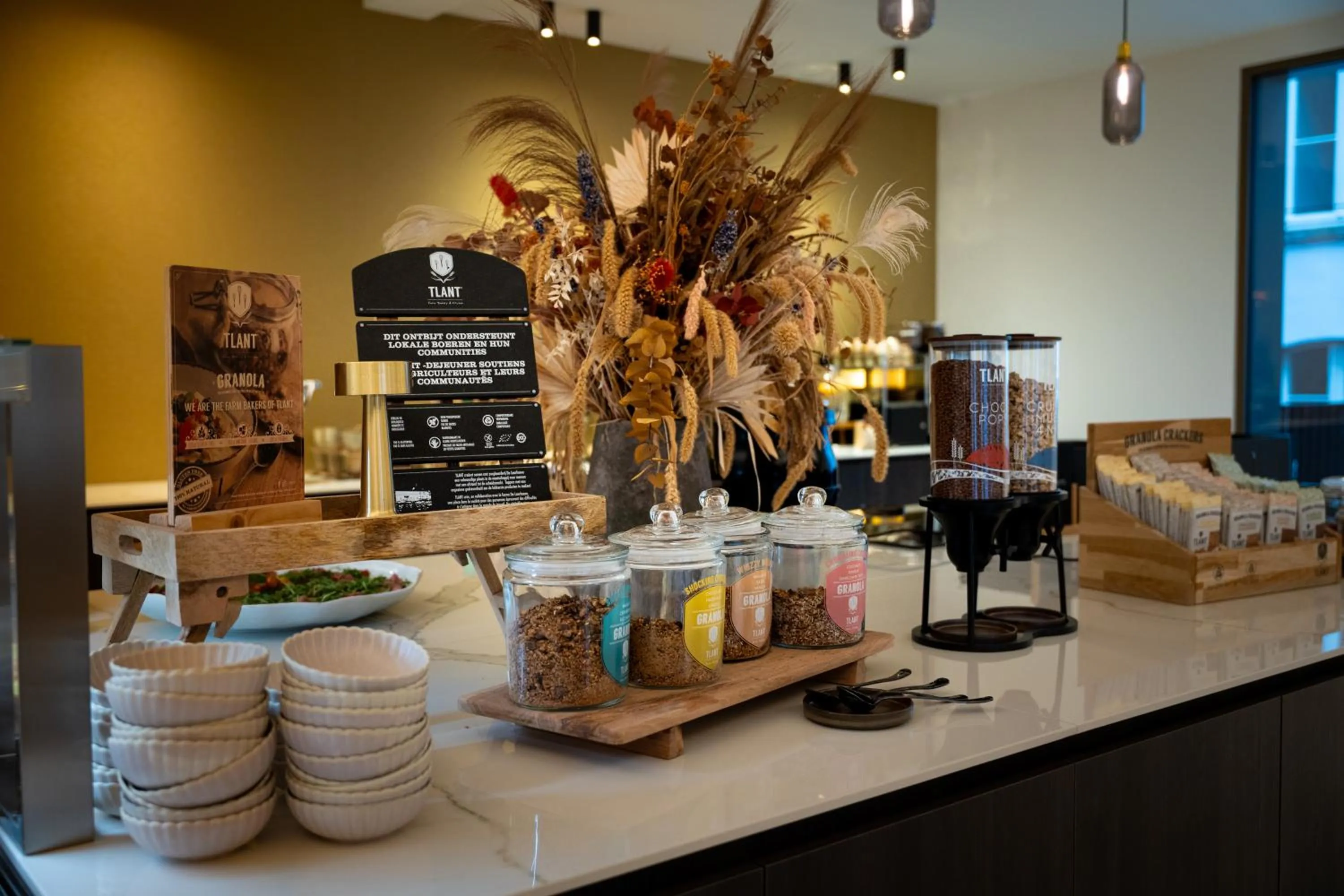 Buffet breakfast in Corsendonk Turnova