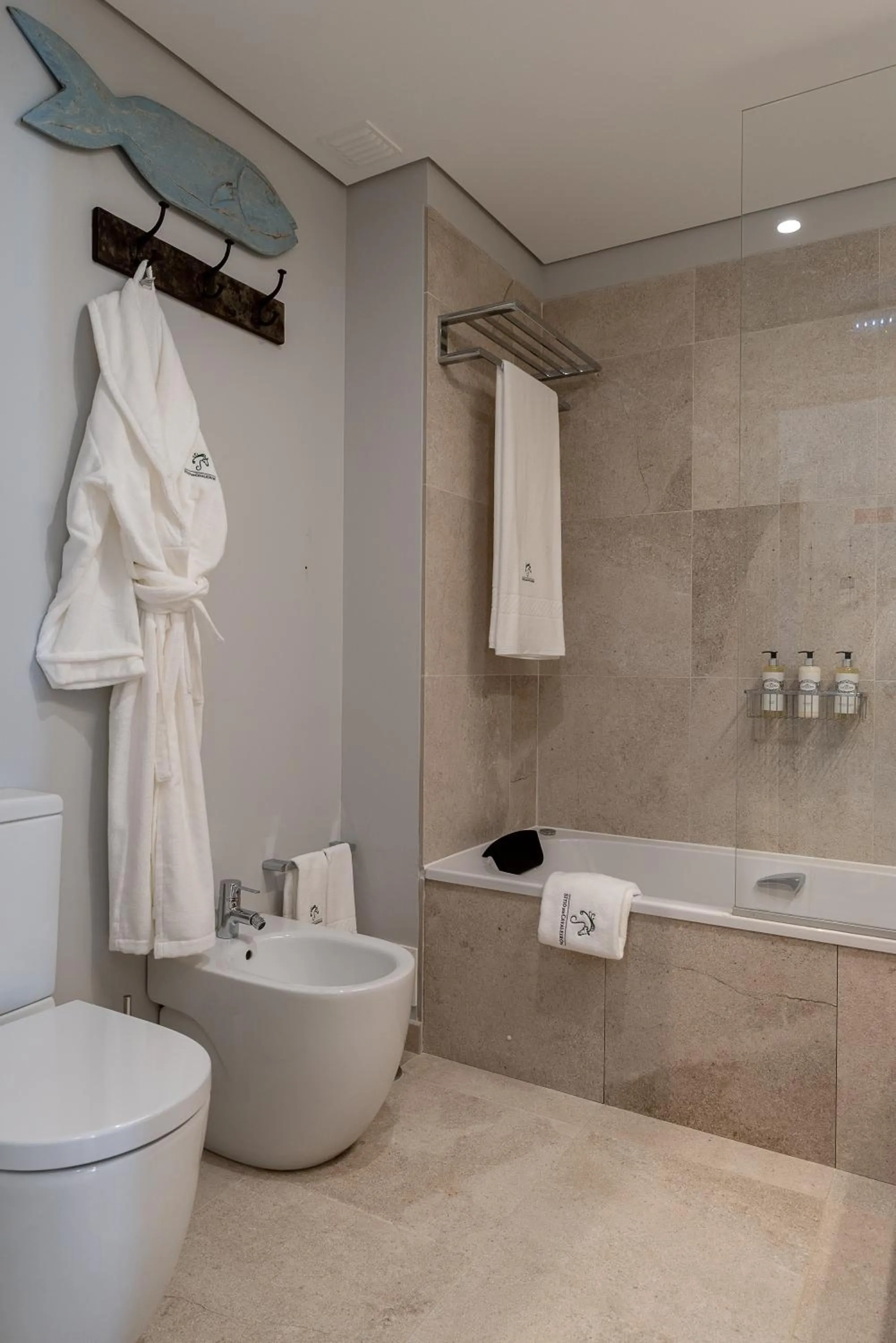 Toilet in Sitio dos Cavaleiros Daily Serviced Apartments