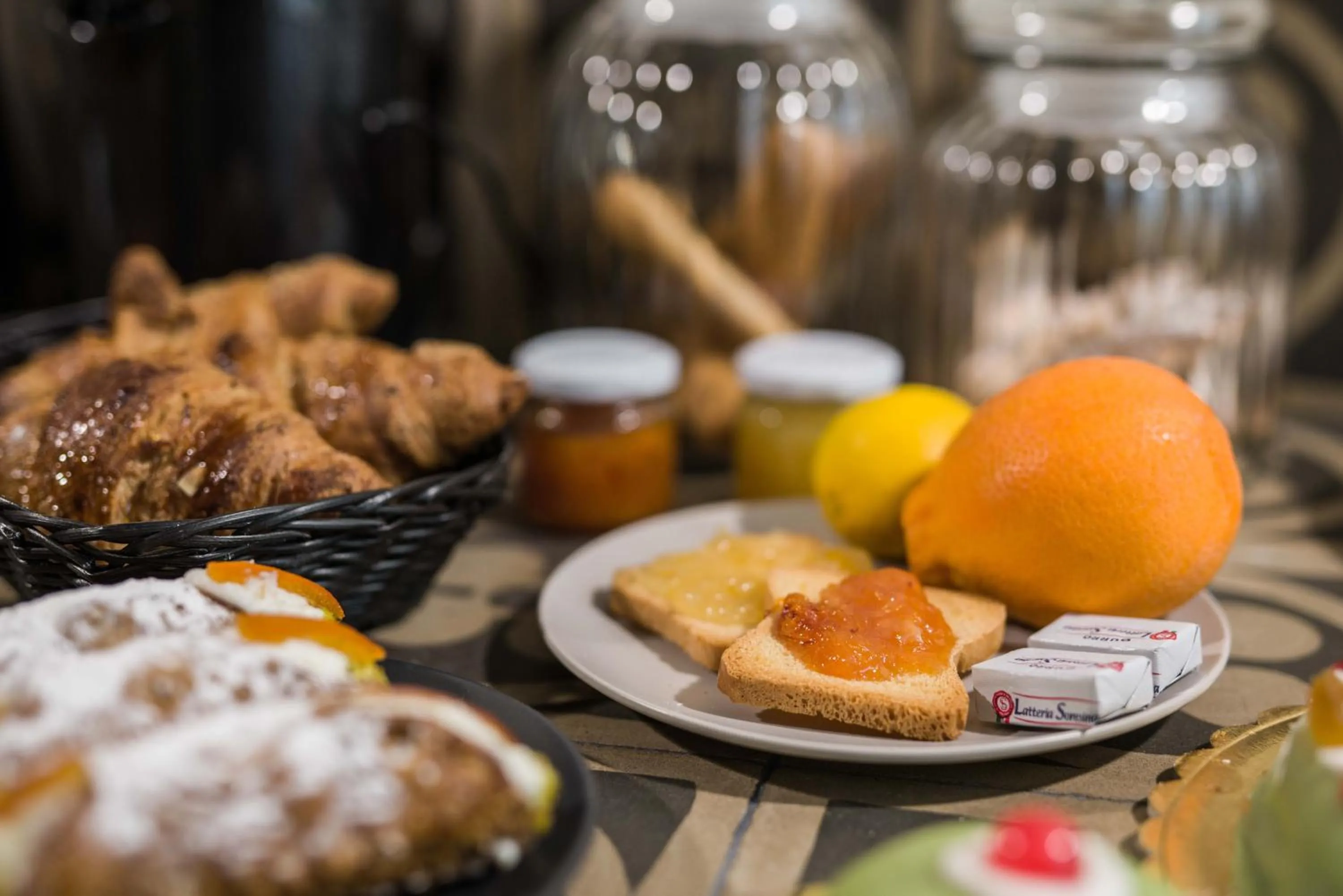 Food in WelcHome - guest accomodation