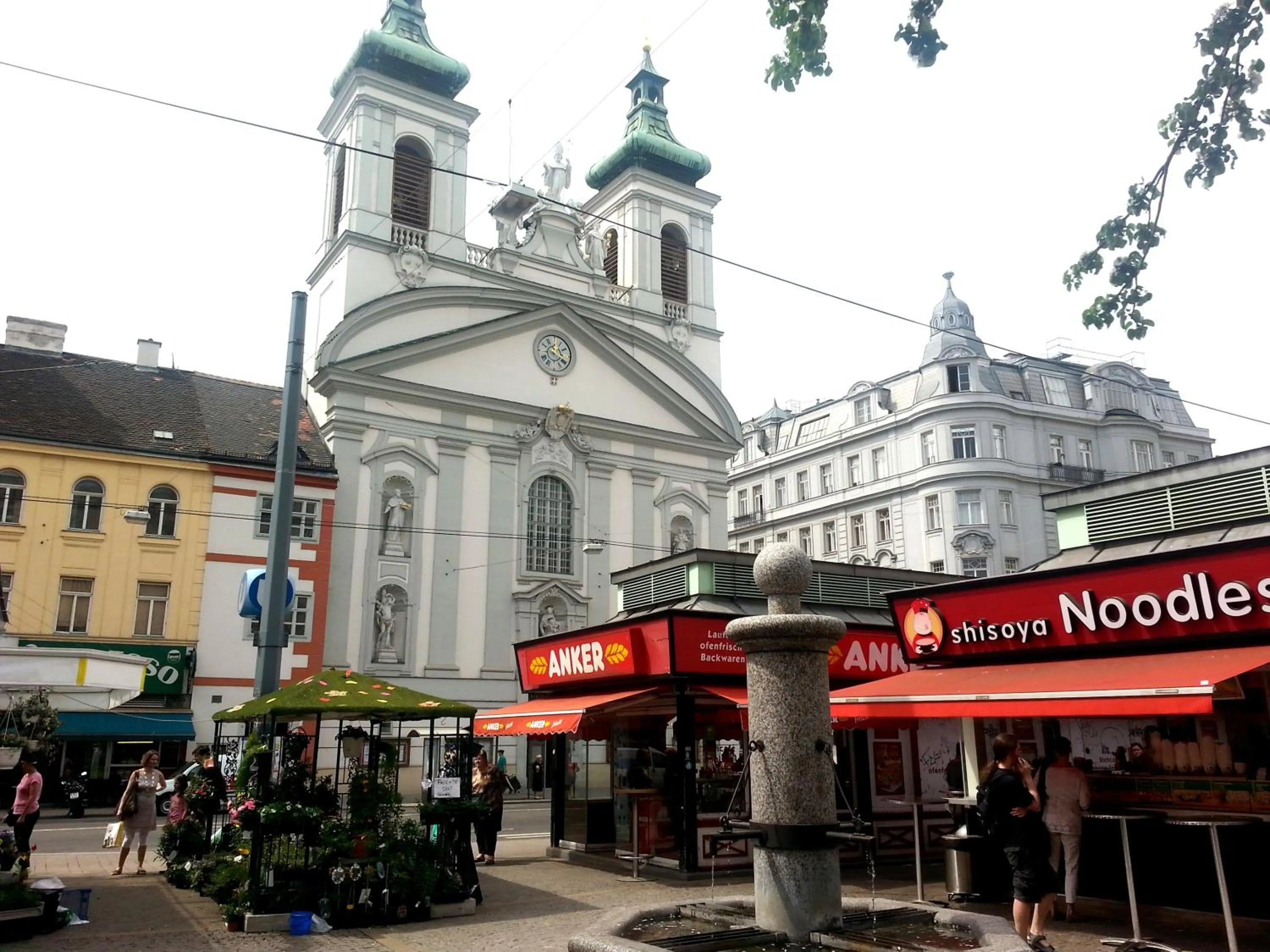 Area and facilities in KIBI Rooms self check-in