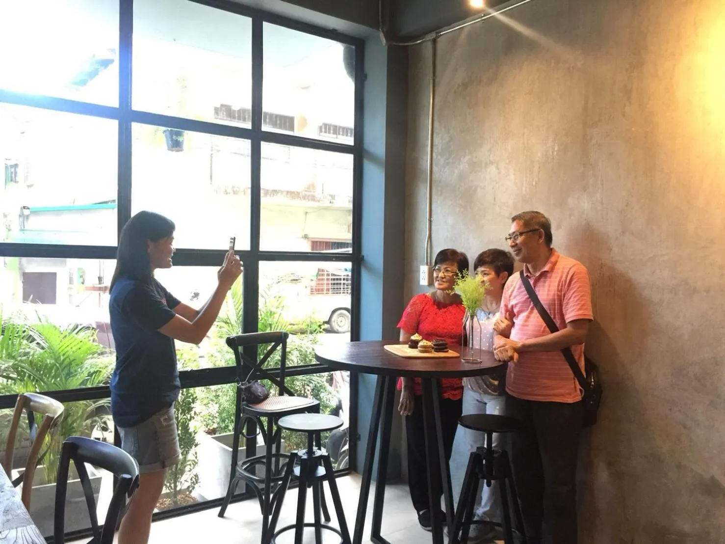 Goodnight Poshtel + Free Netflix