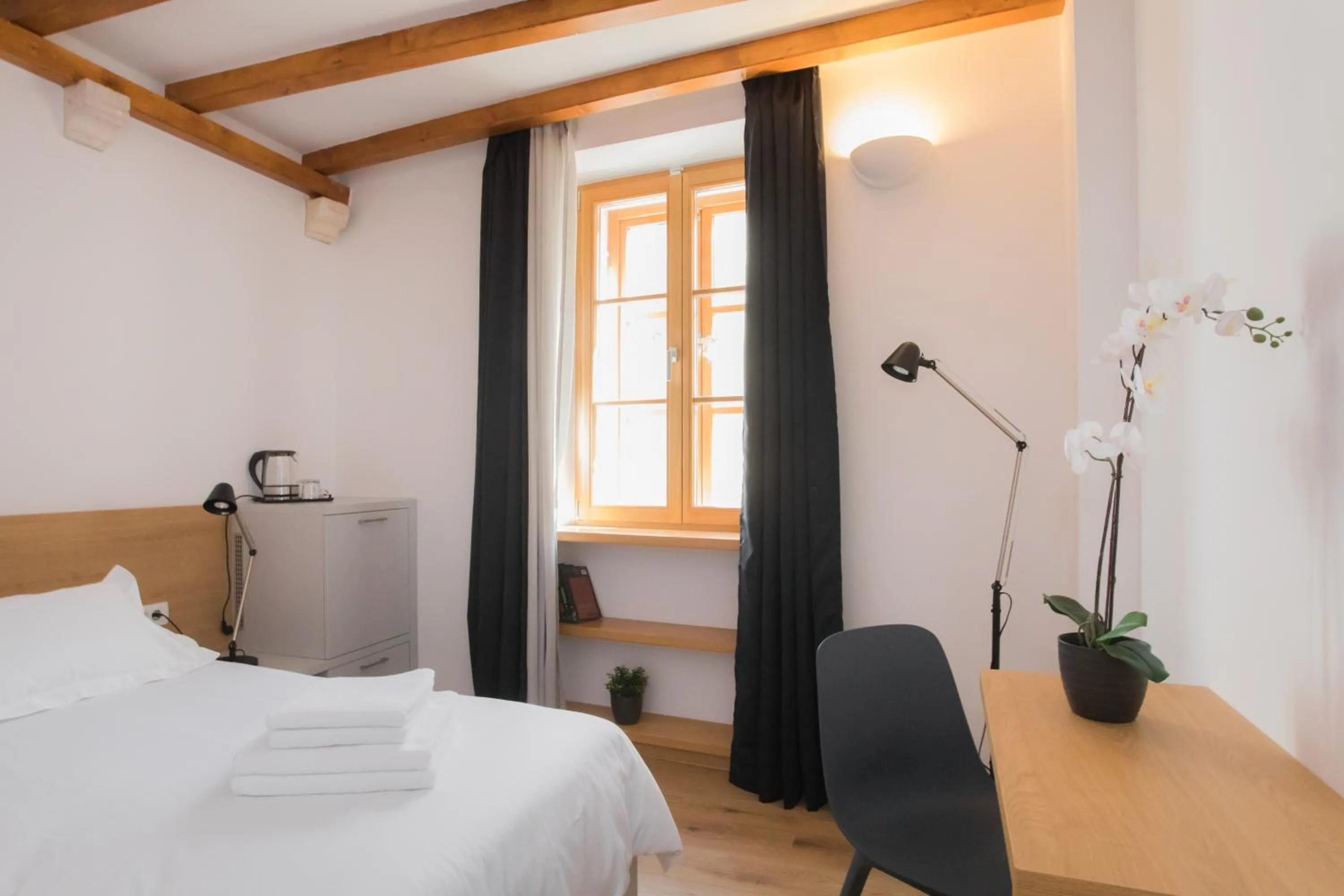 Bed in Rooms Kala