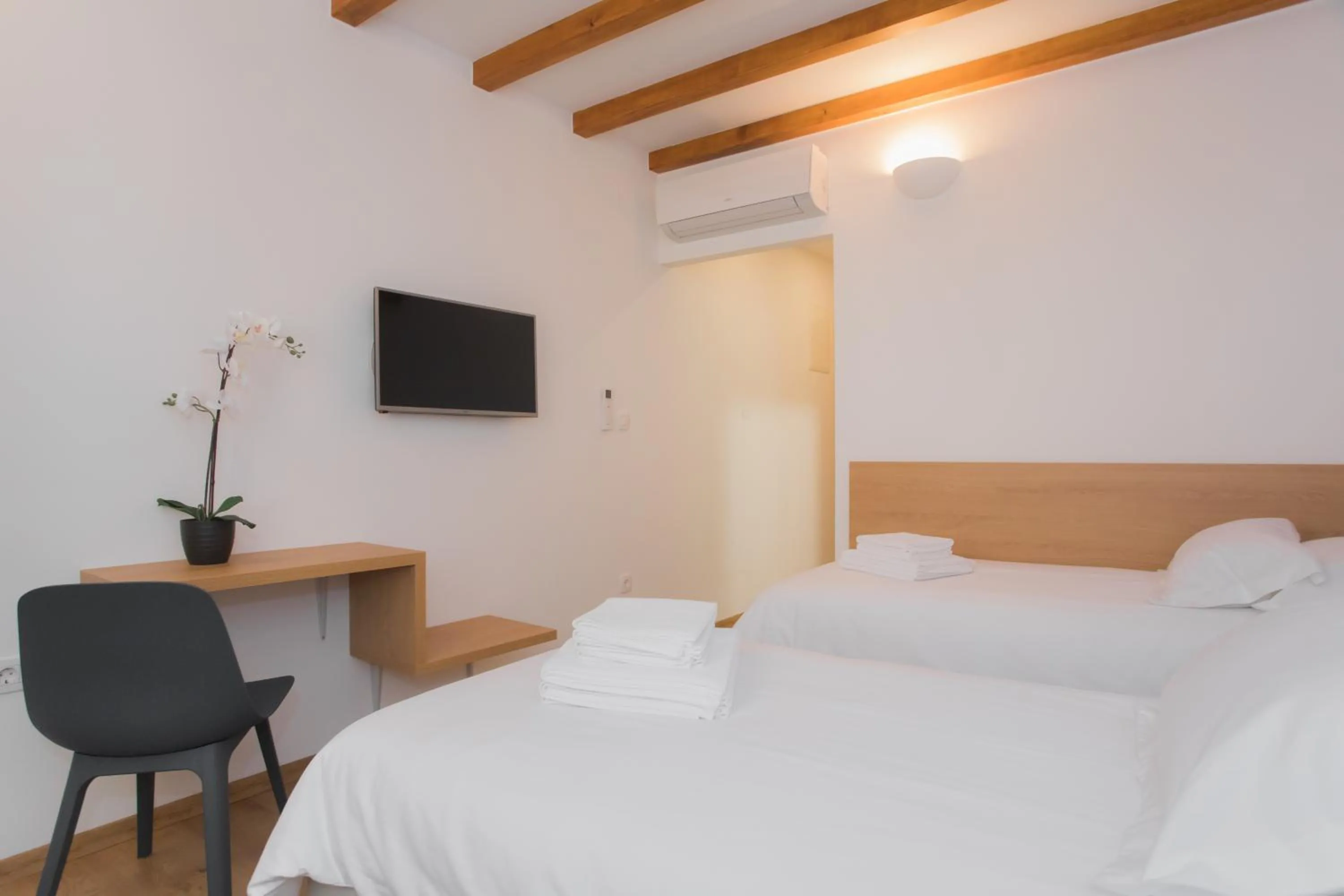Bed in Rooms Kala