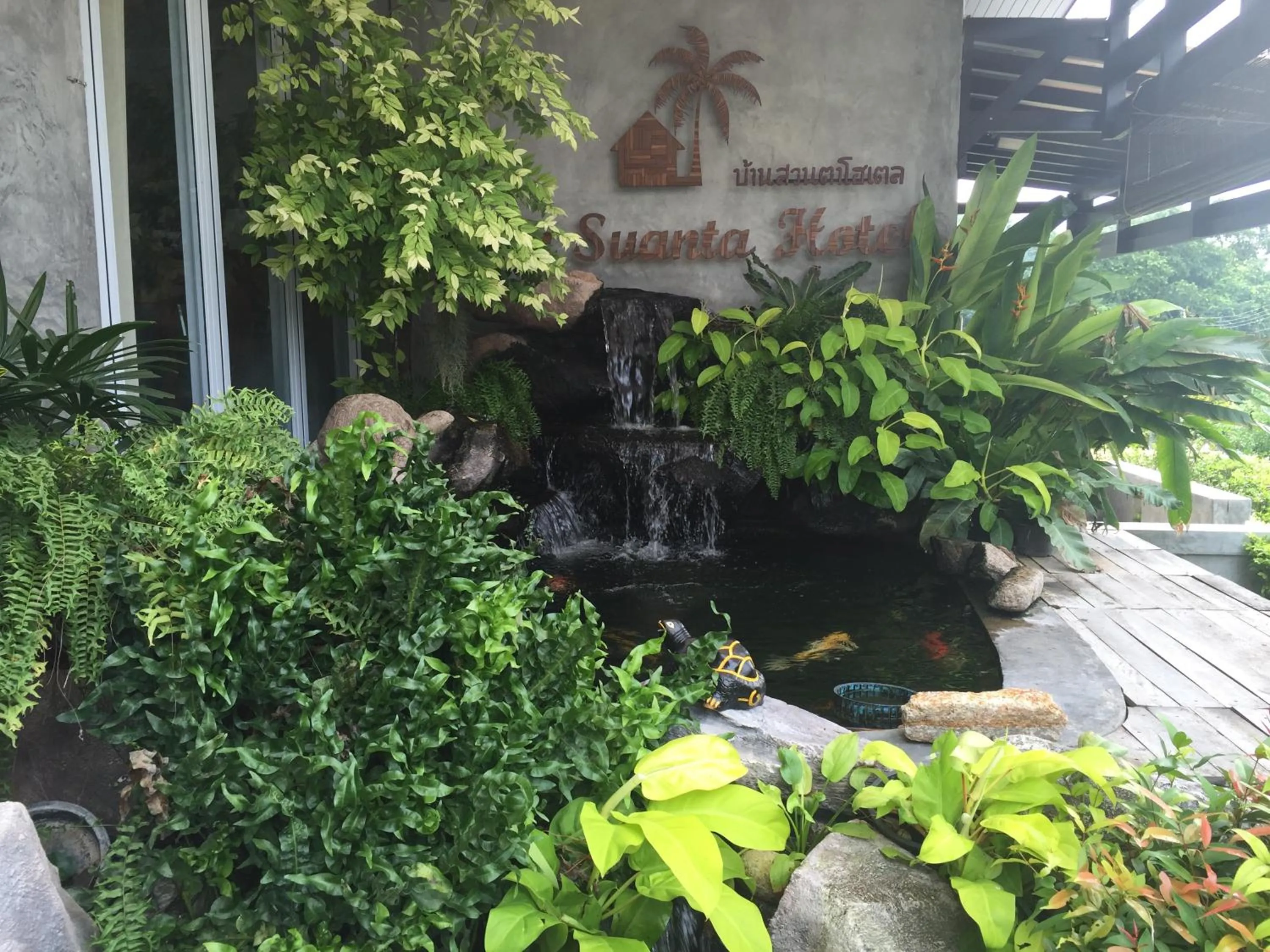 Decorative detail in Baan Suan Ta Hotel