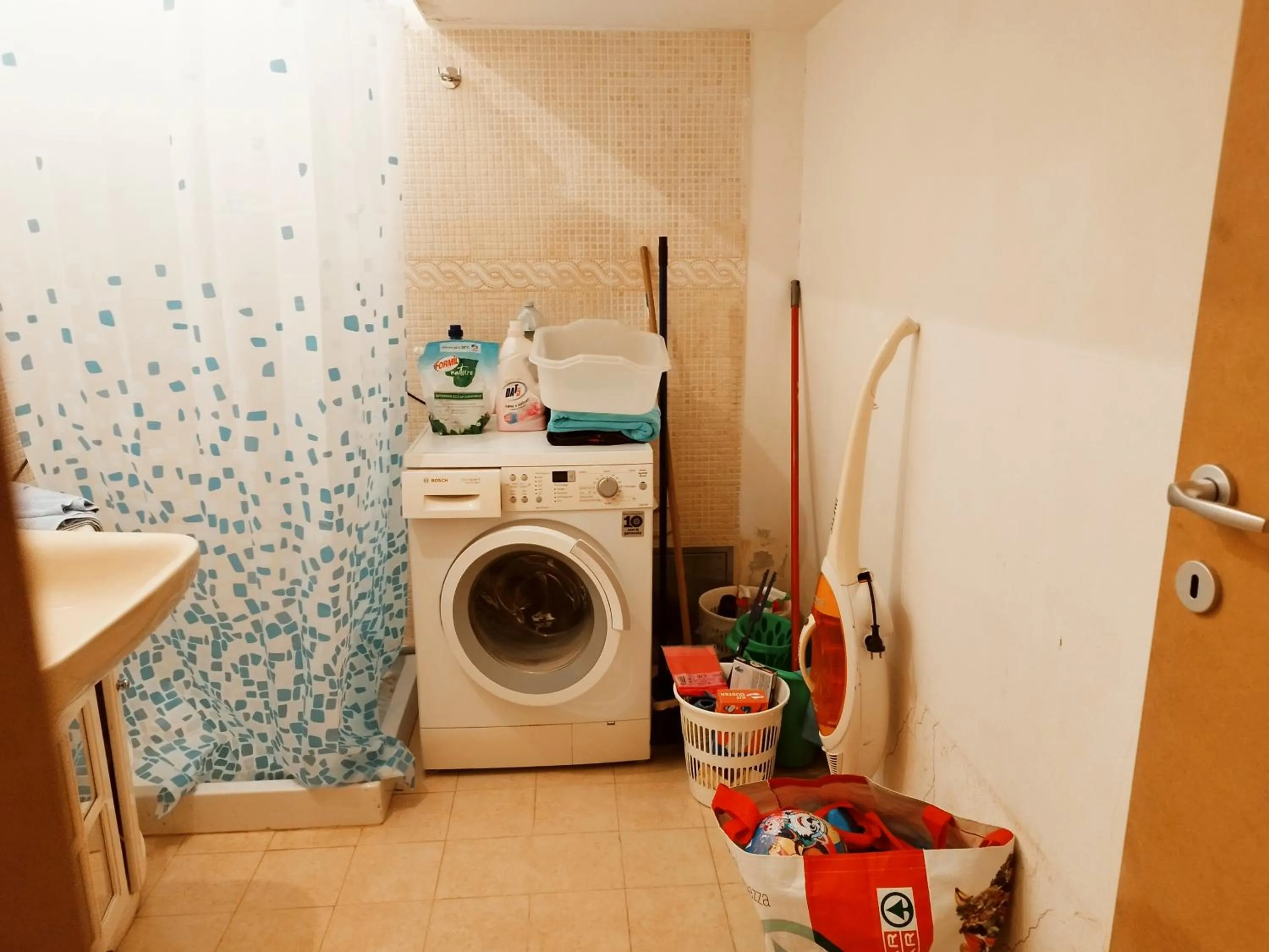 washing machine in Villa Vitto - Sleep & Go