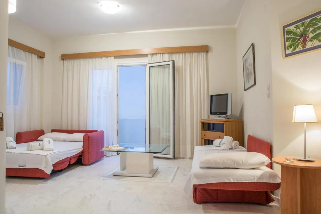 Apartment with Sea View in Sea Breeze
