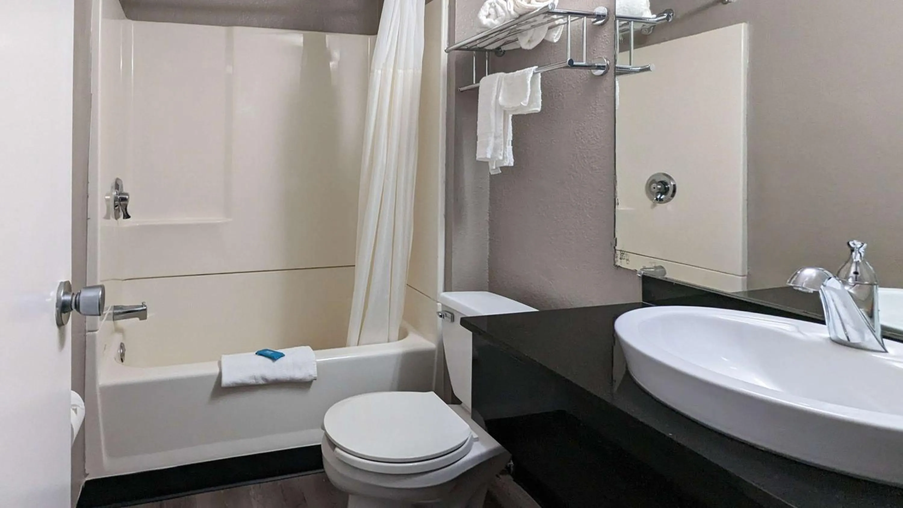 Bathroom in Motel 6-Danvers, MA - Boston North