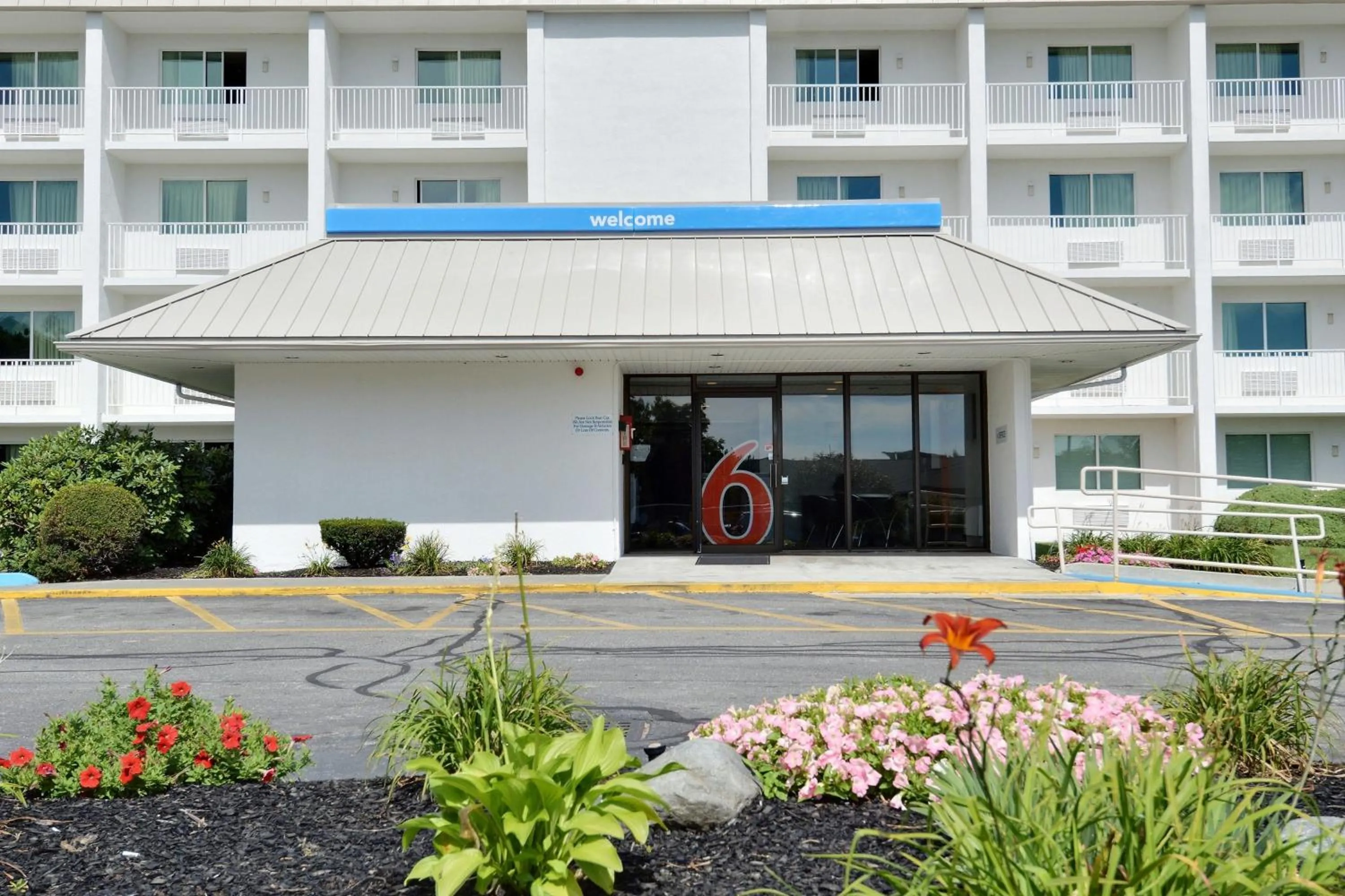 Facade/entrance in Motel 6-Danvers, MA - Boston North