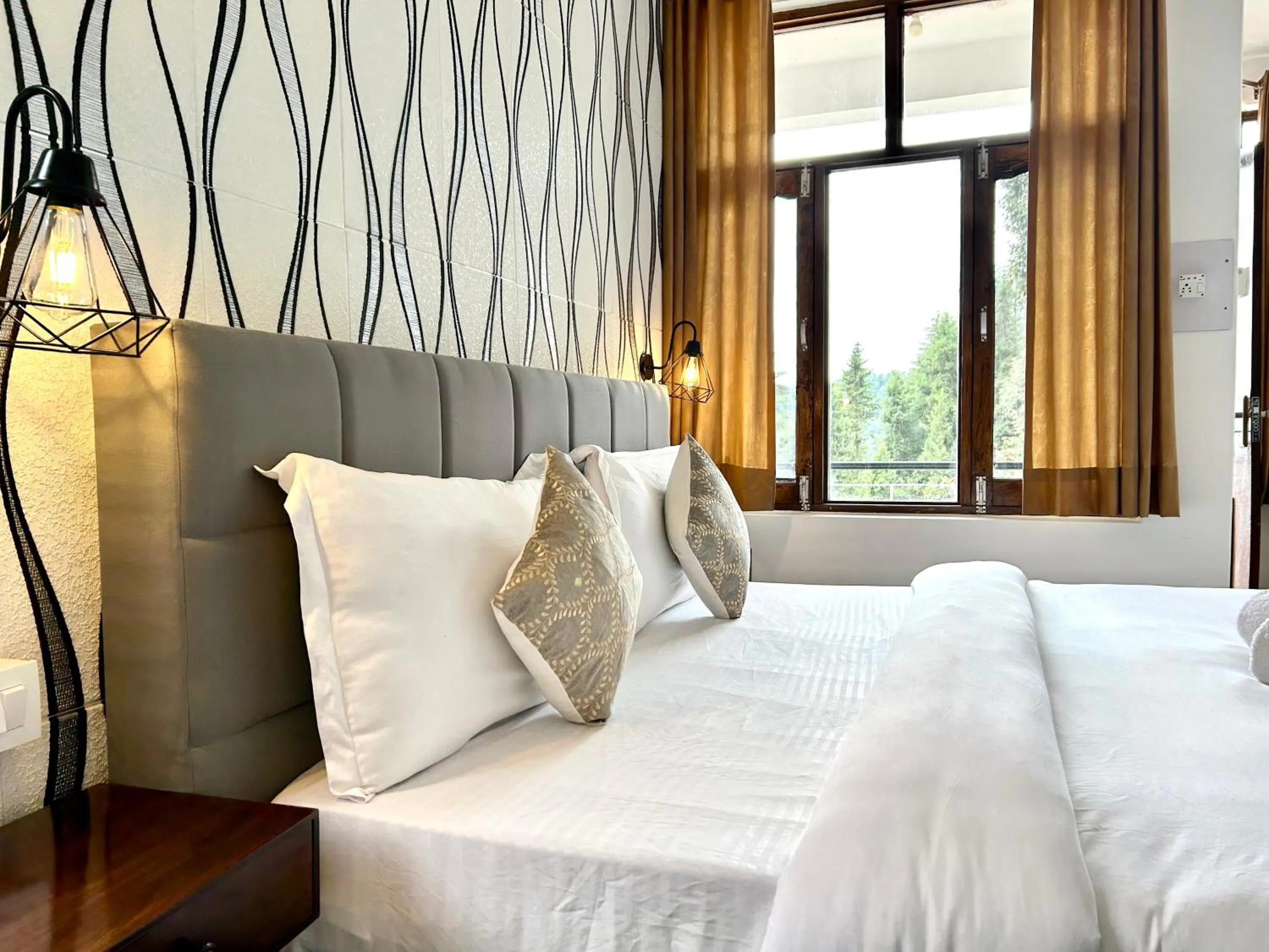 Bed in Alt Life Stays - Dharamkot Mcleodganj