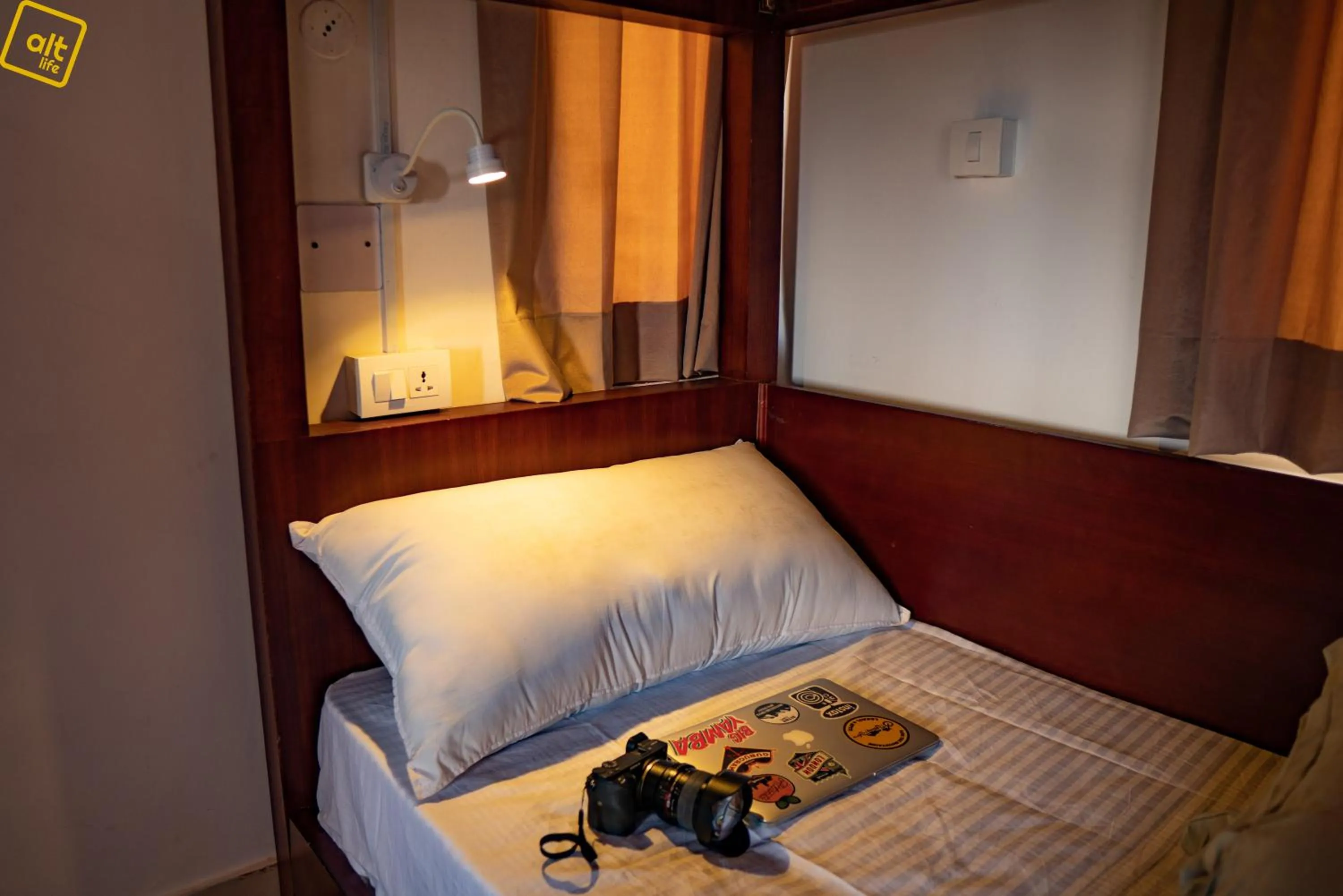 Bed in Alt Life Stays - Dharamkot Mcleodganj