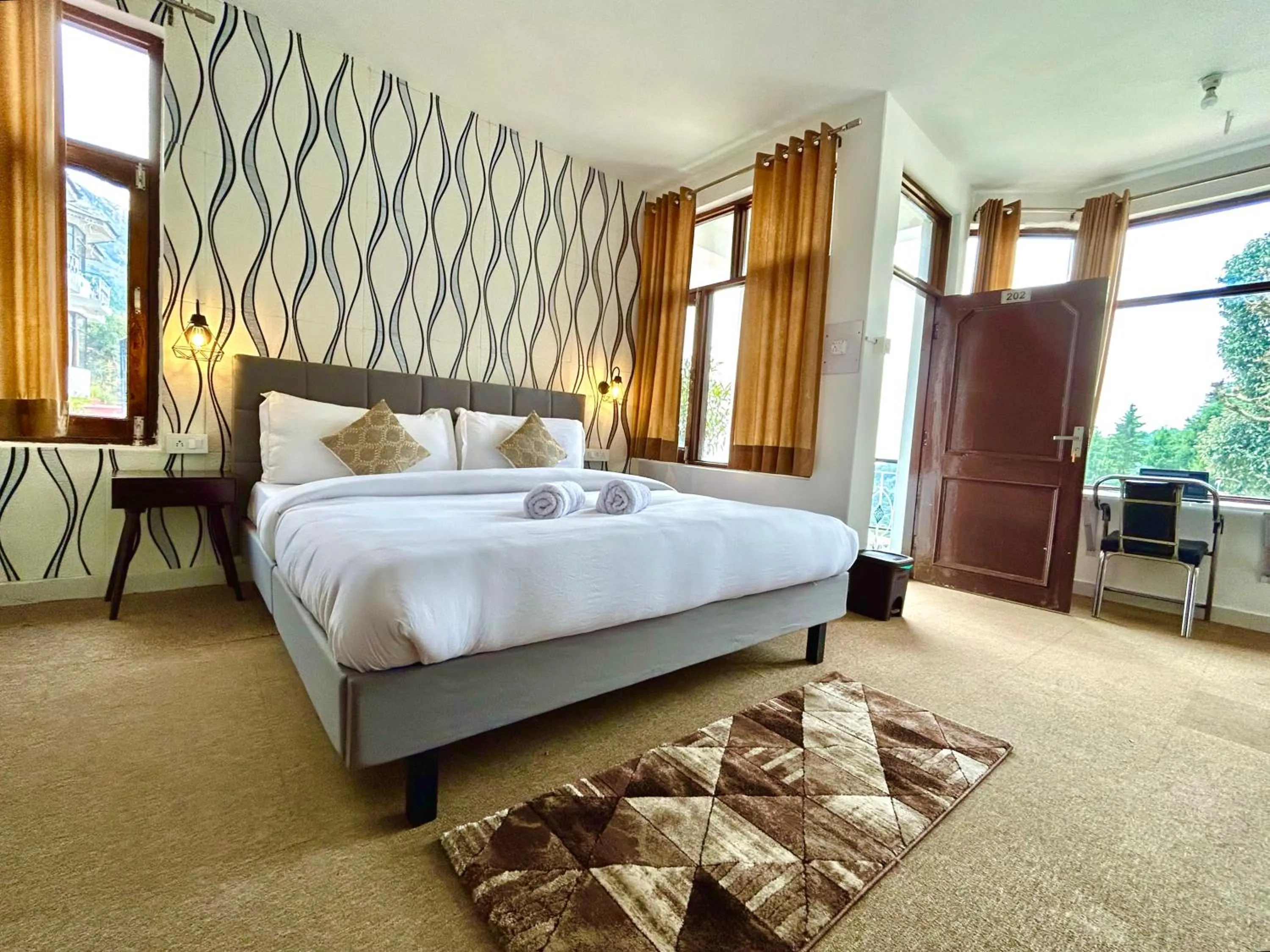 Bed in Alt Life Stays - Dharamkot Mcleodganj