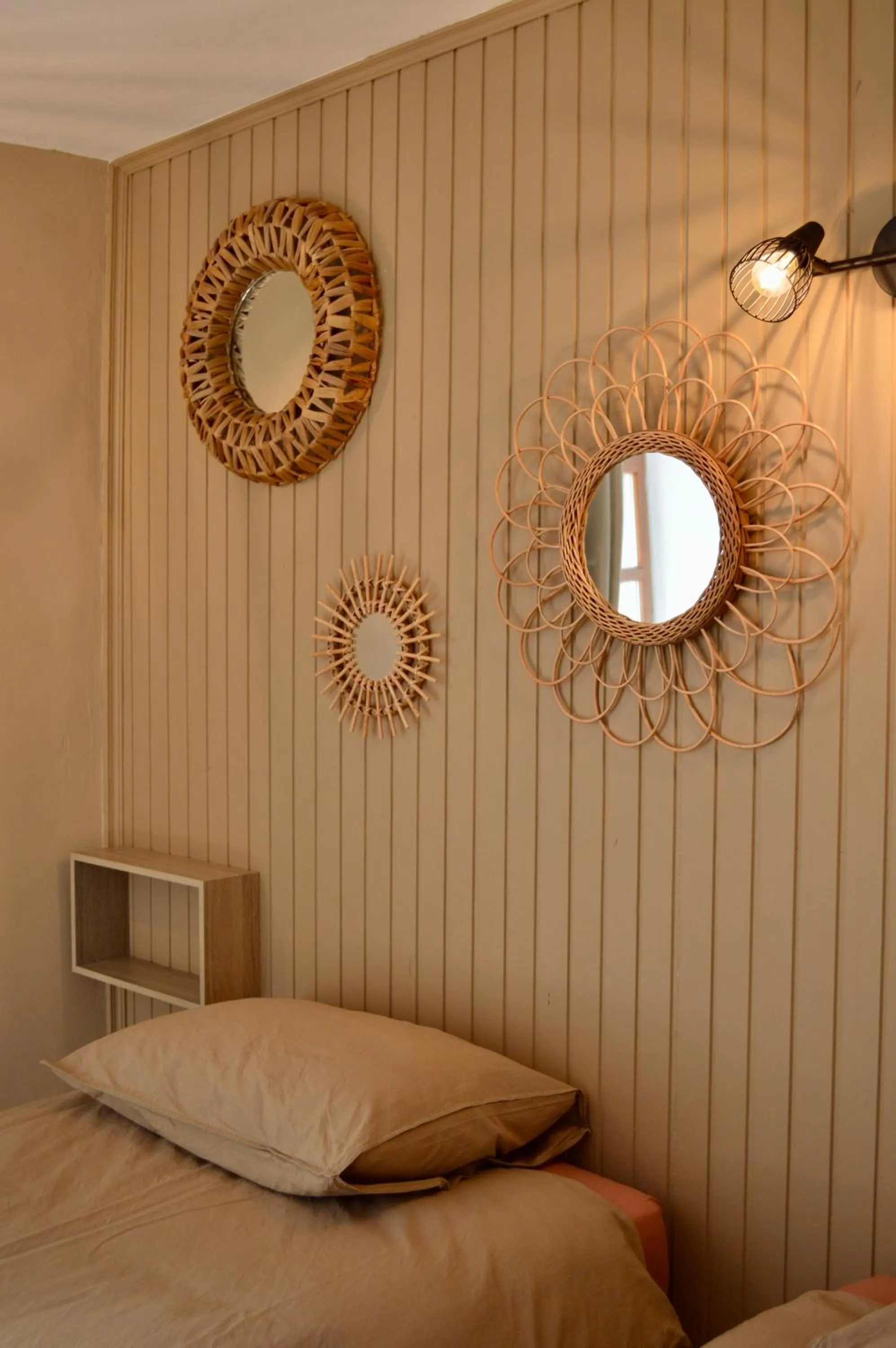 Decorative detail, Bed in Maison Maliga J&G House