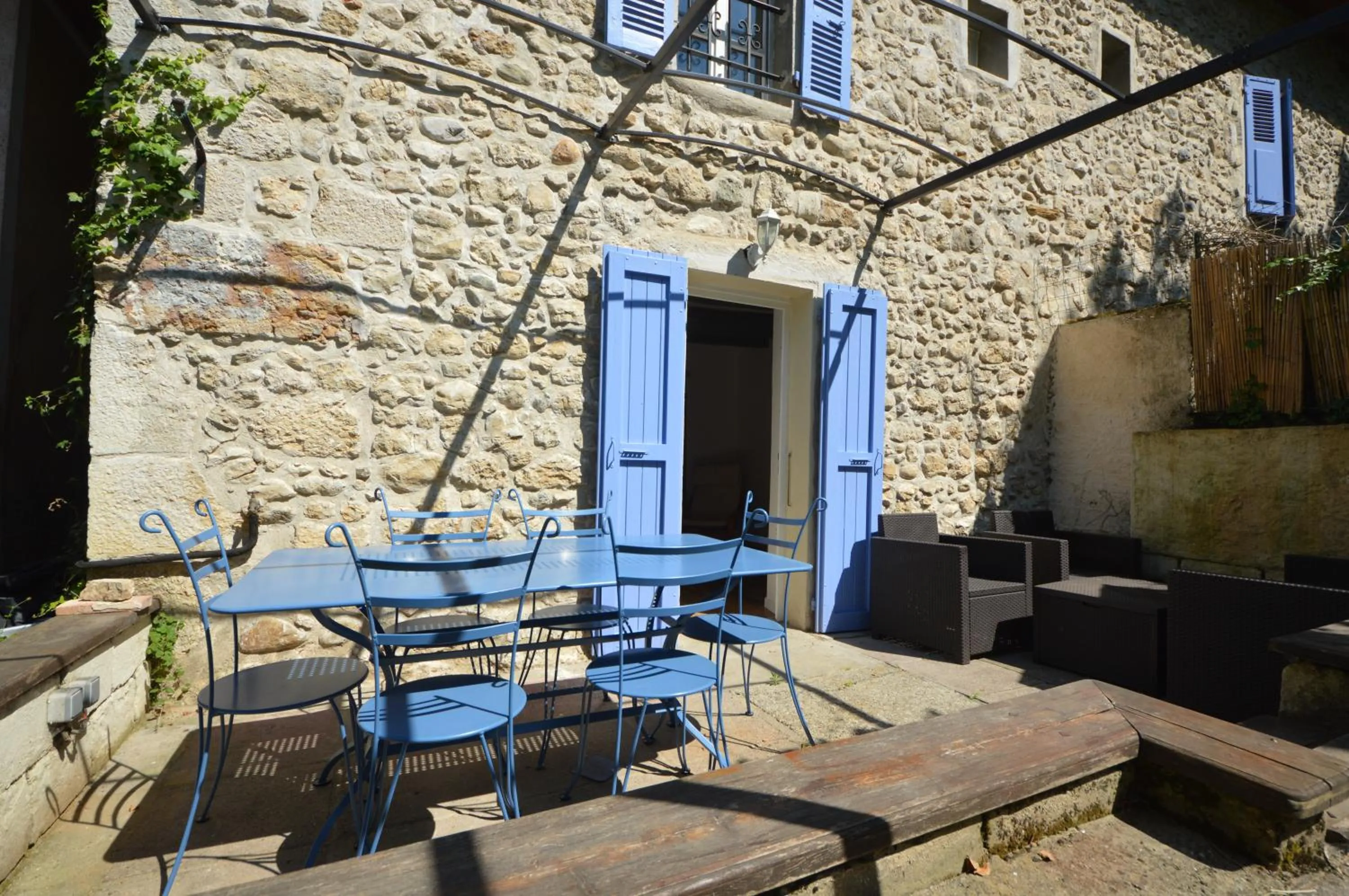 Patio in Maison Maliga J&G House