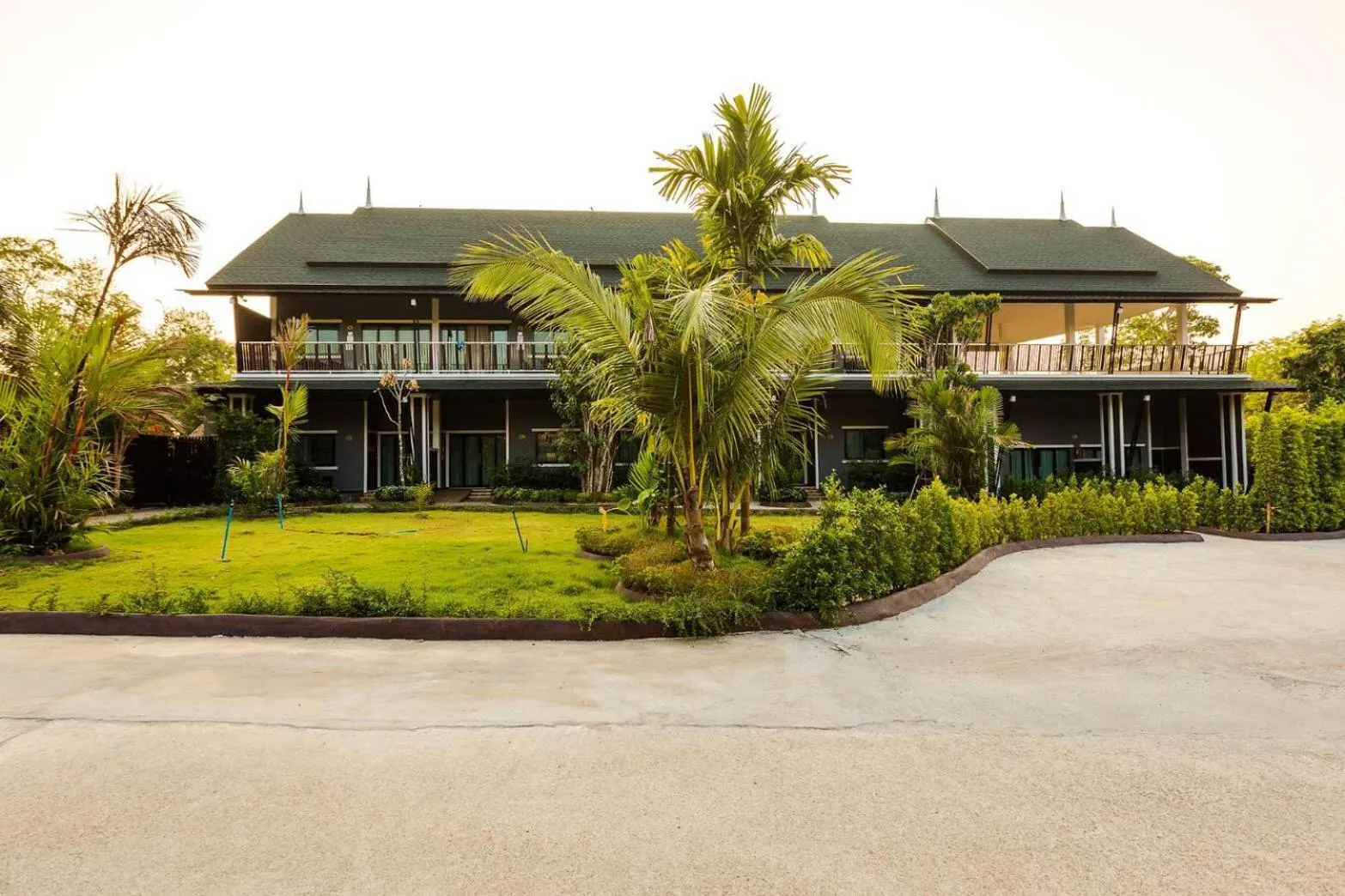 Garden view in Oscar Villa Aonang Krabi