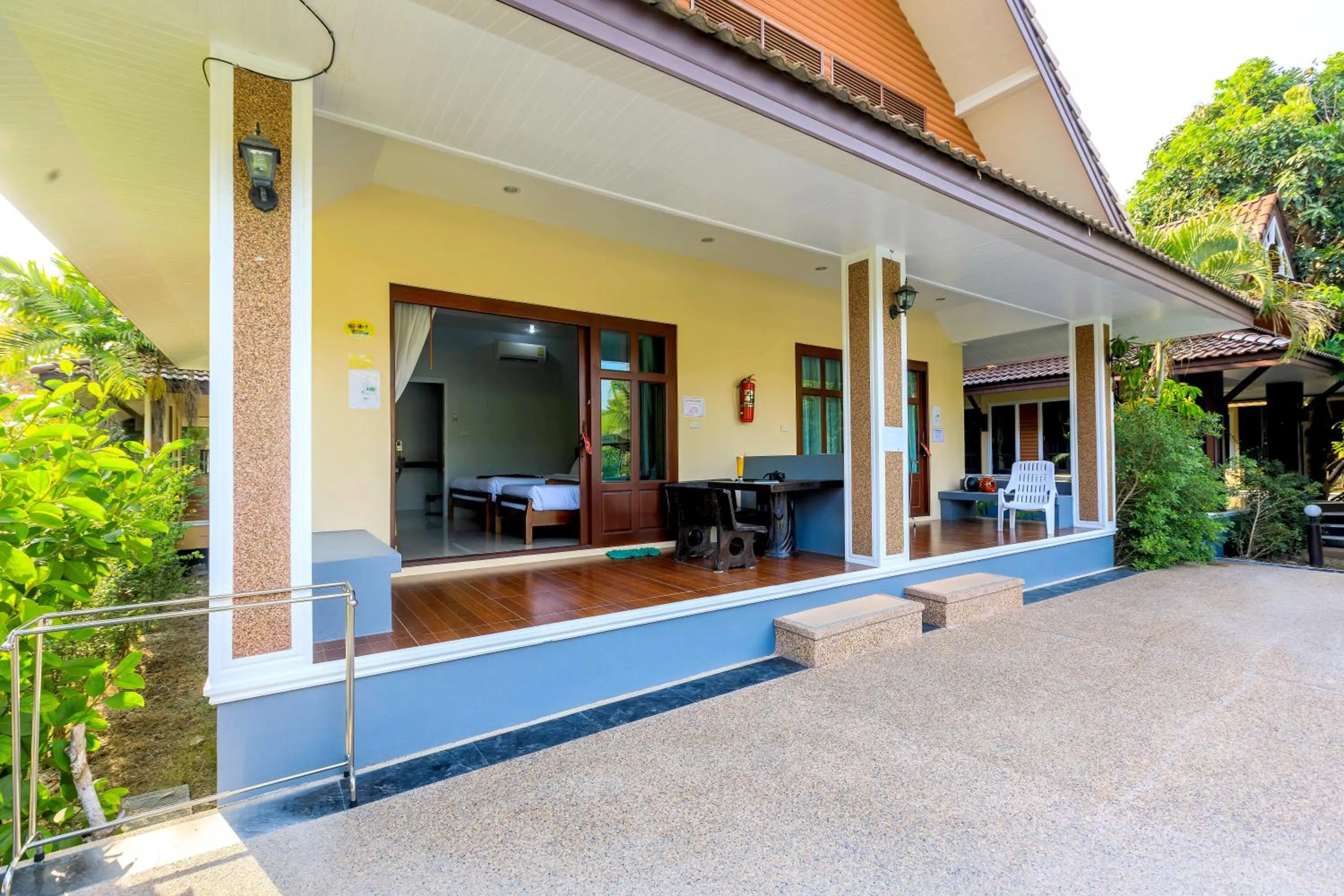 Facade/entrance in Oscar Villa Aonang Krabi