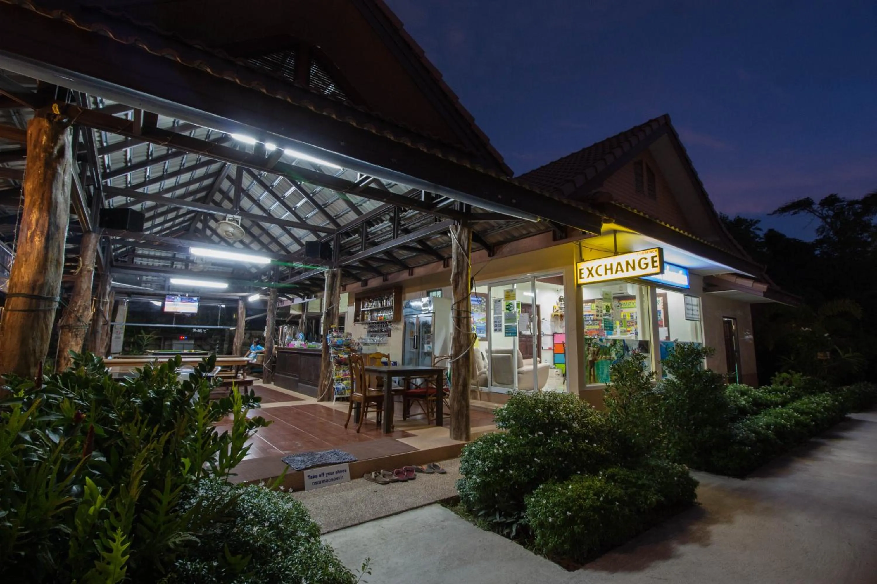 Restaurant/places to eat in Oscar Villa Aonang Krabi