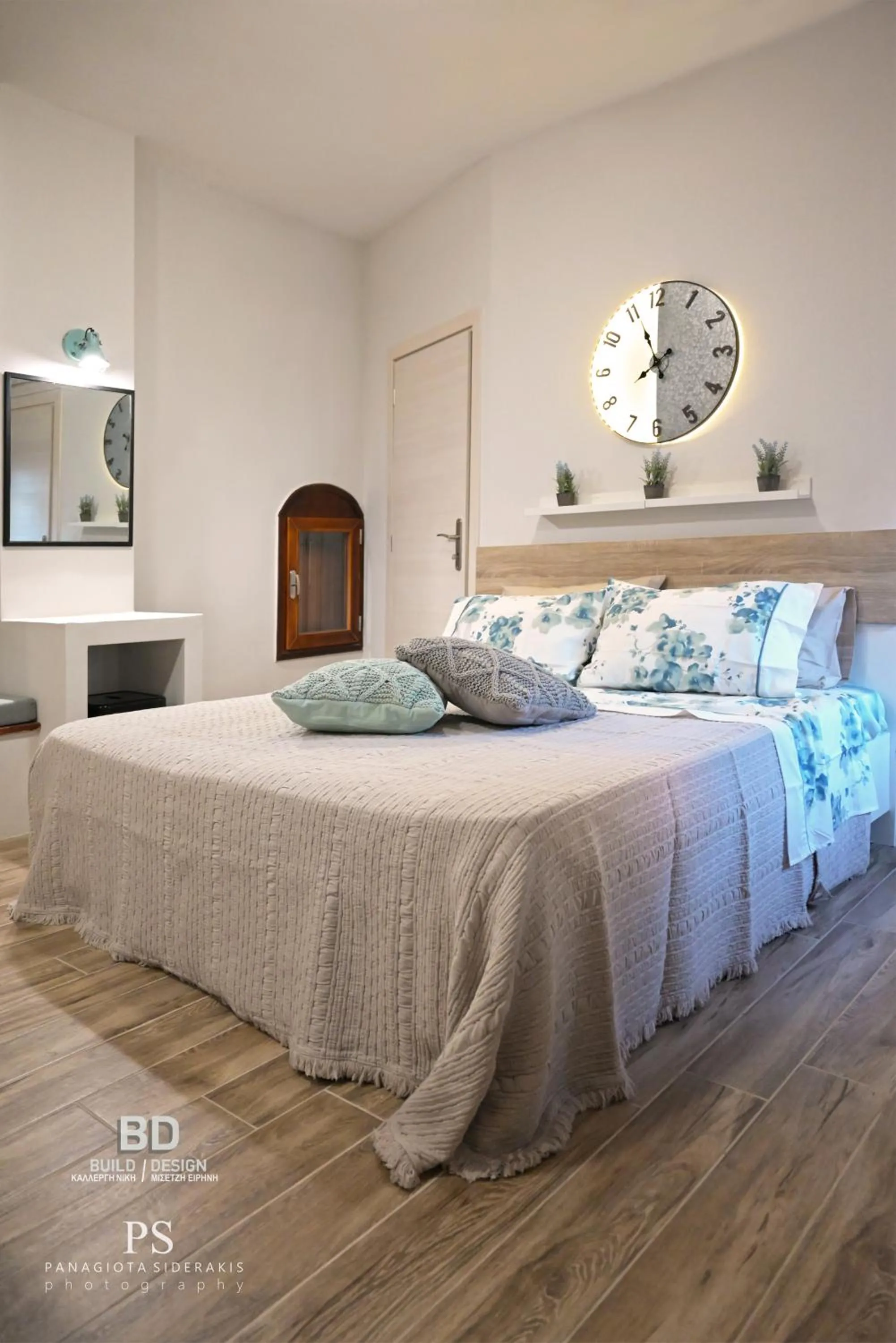 Bed in Pyrgos Houses and Restaurant