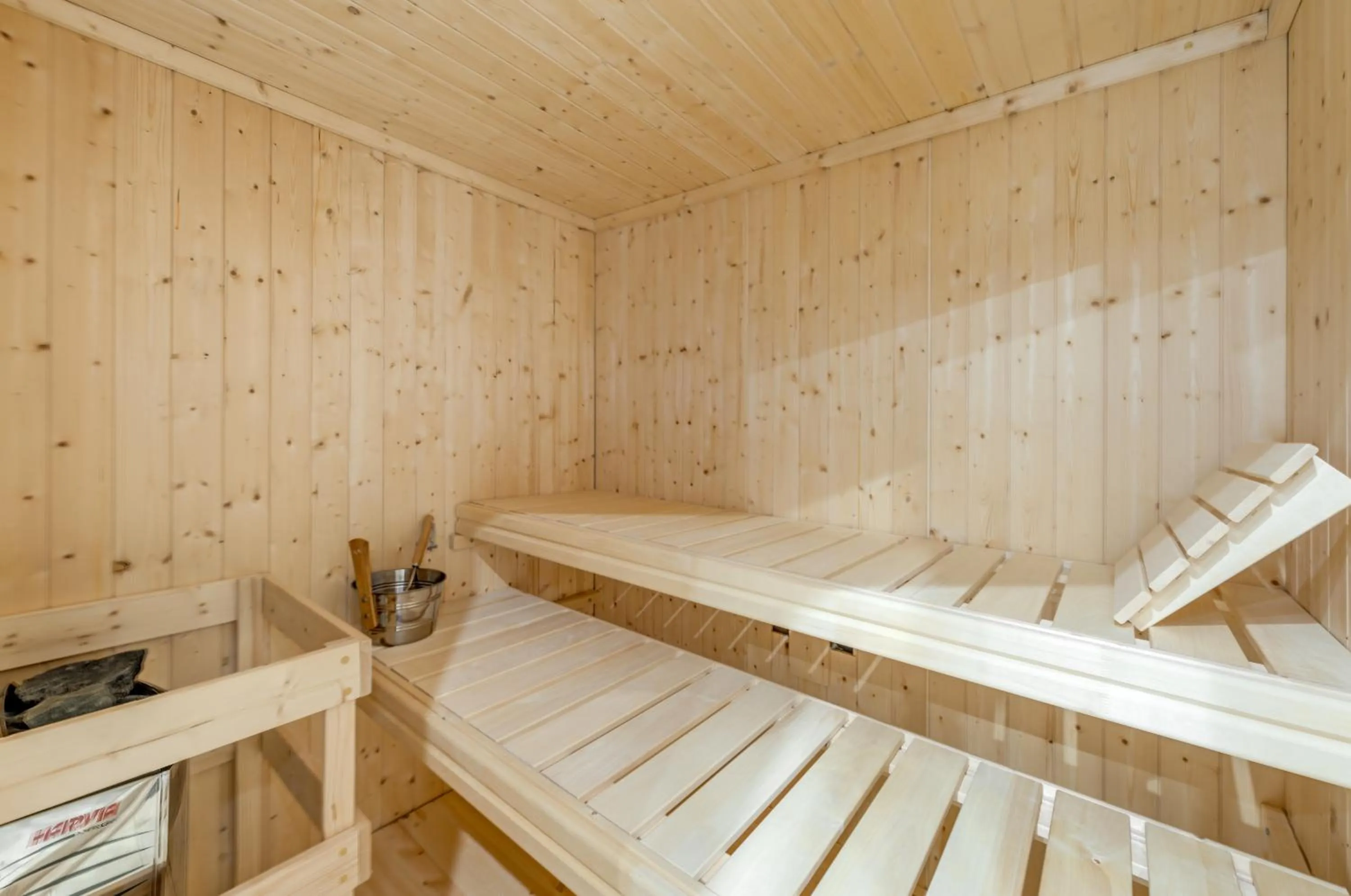 Decorative detail, Bed in Villa Luna Podstrana