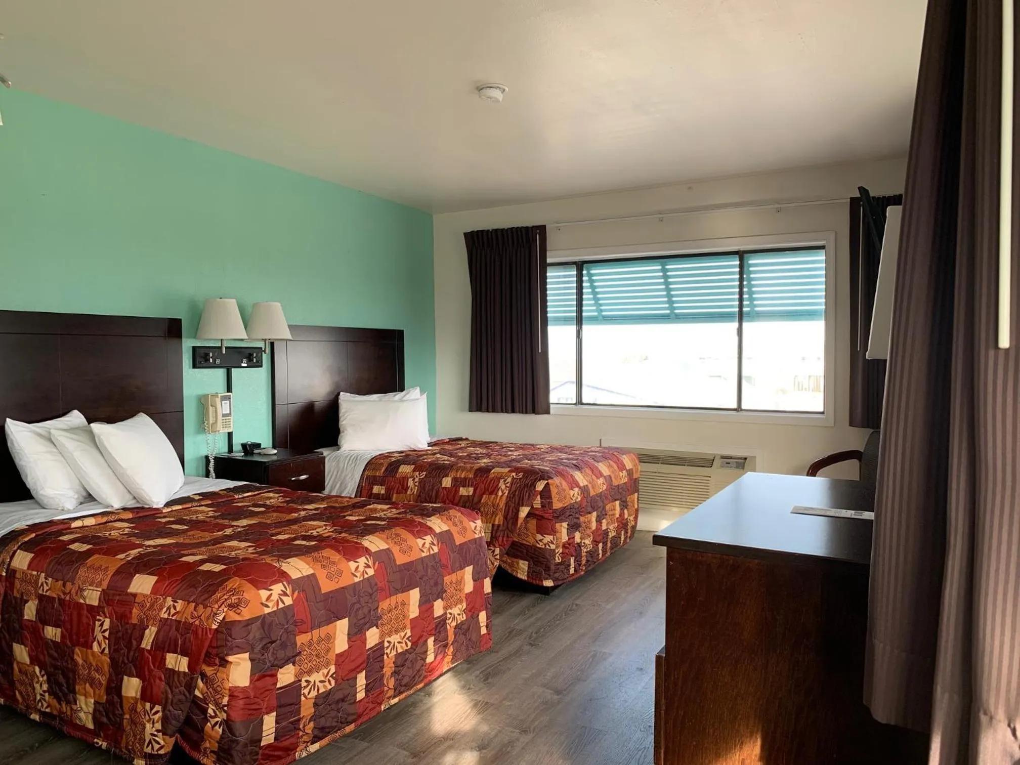 Bed in Sea Horse Inn and Cottages