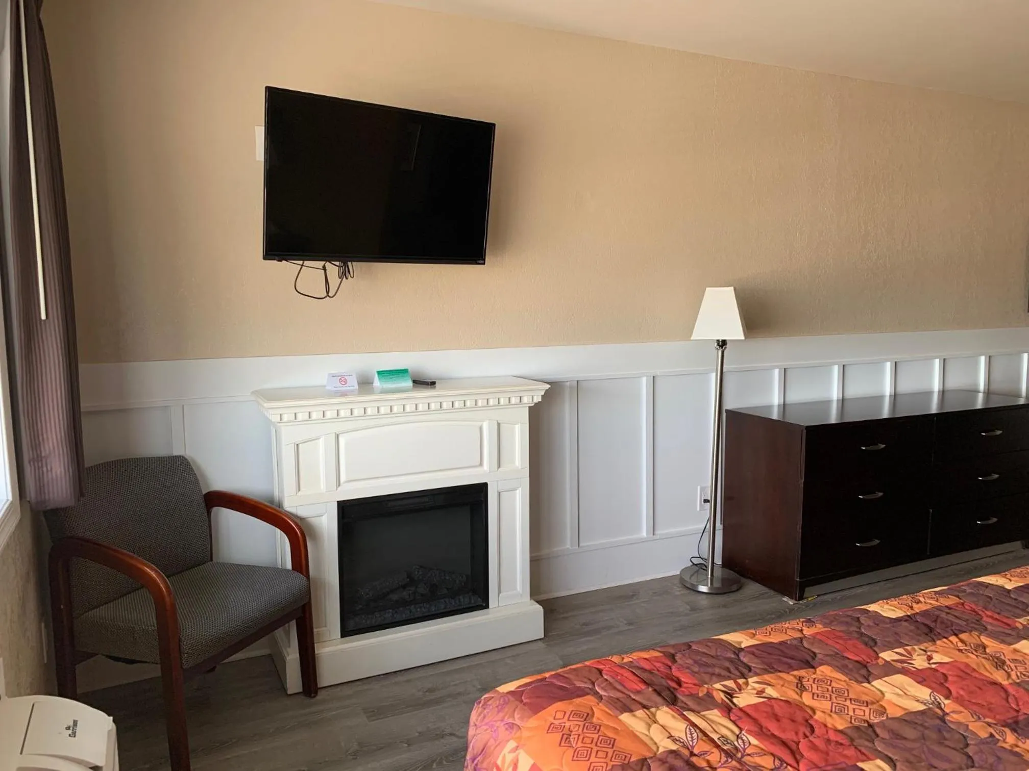 TV and multimedia, Bed in Sea Horse Inn and Cottages