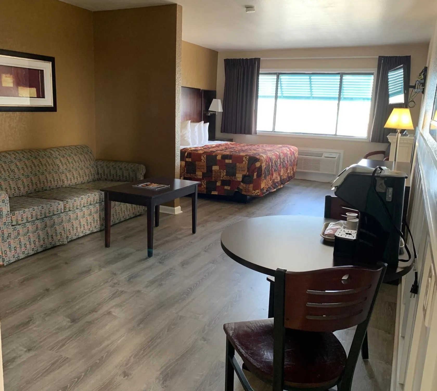 Living room in Sea Horse Inn and Cottages